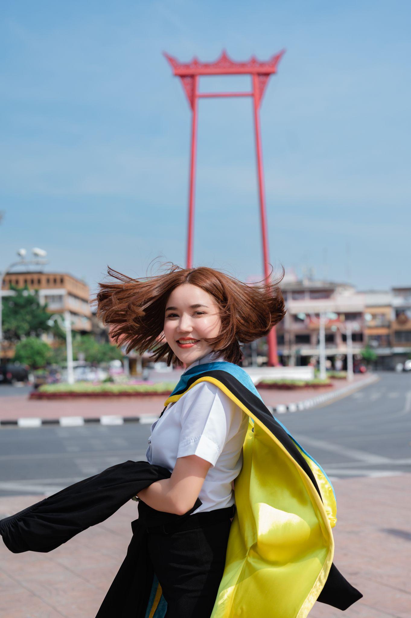 ผลงานรับปริญญา มหาวิทยาลัยหอการค้าไทย โดย 105.4Gallery ภาพที่ 9
