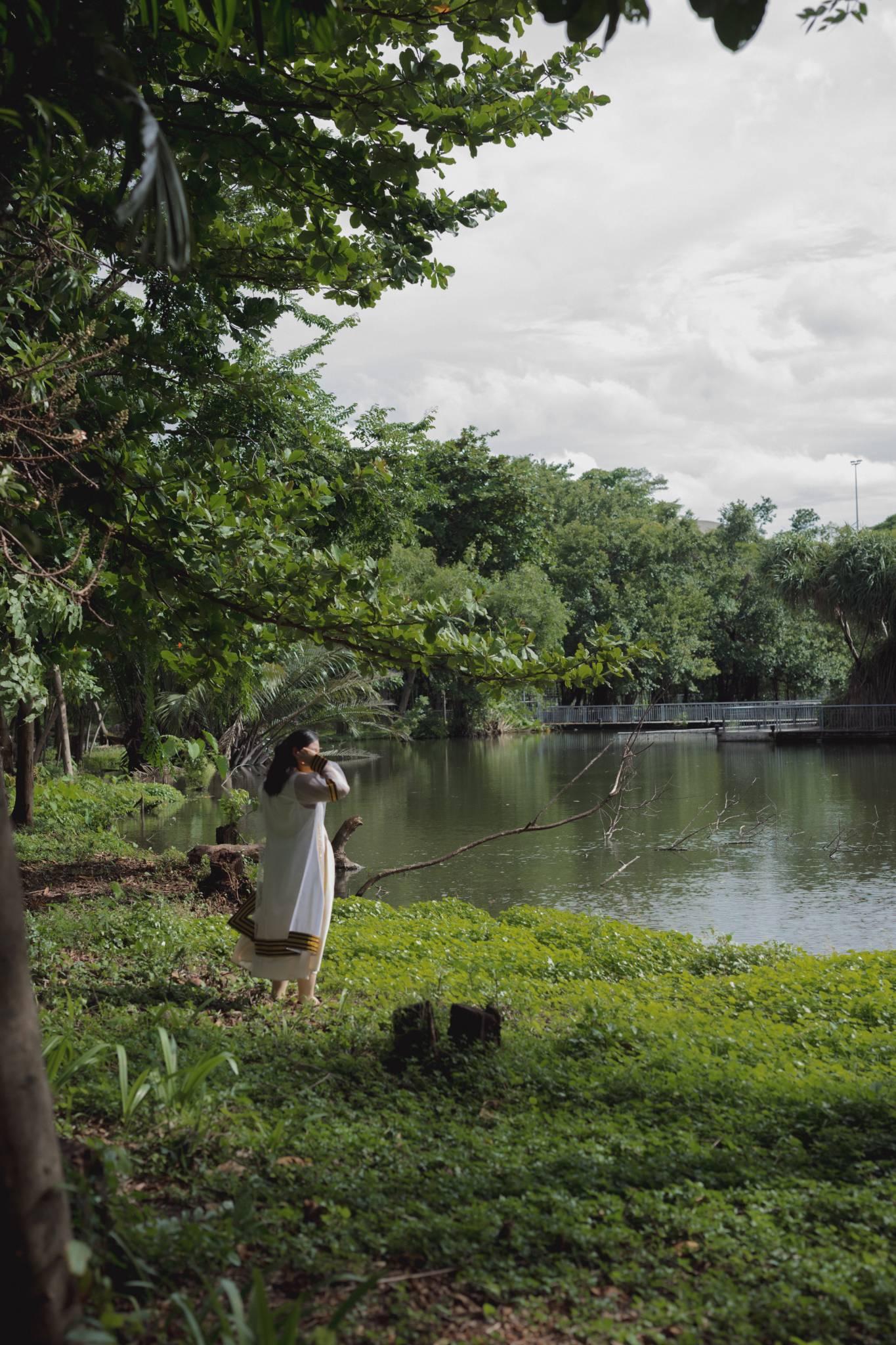 ผลงานรับปริญญา มหาวิทยาลัยเทคโนโลยีราชมงคลสุวรรณภูมิ โดย 105.4Gallery ภาพที่ 9