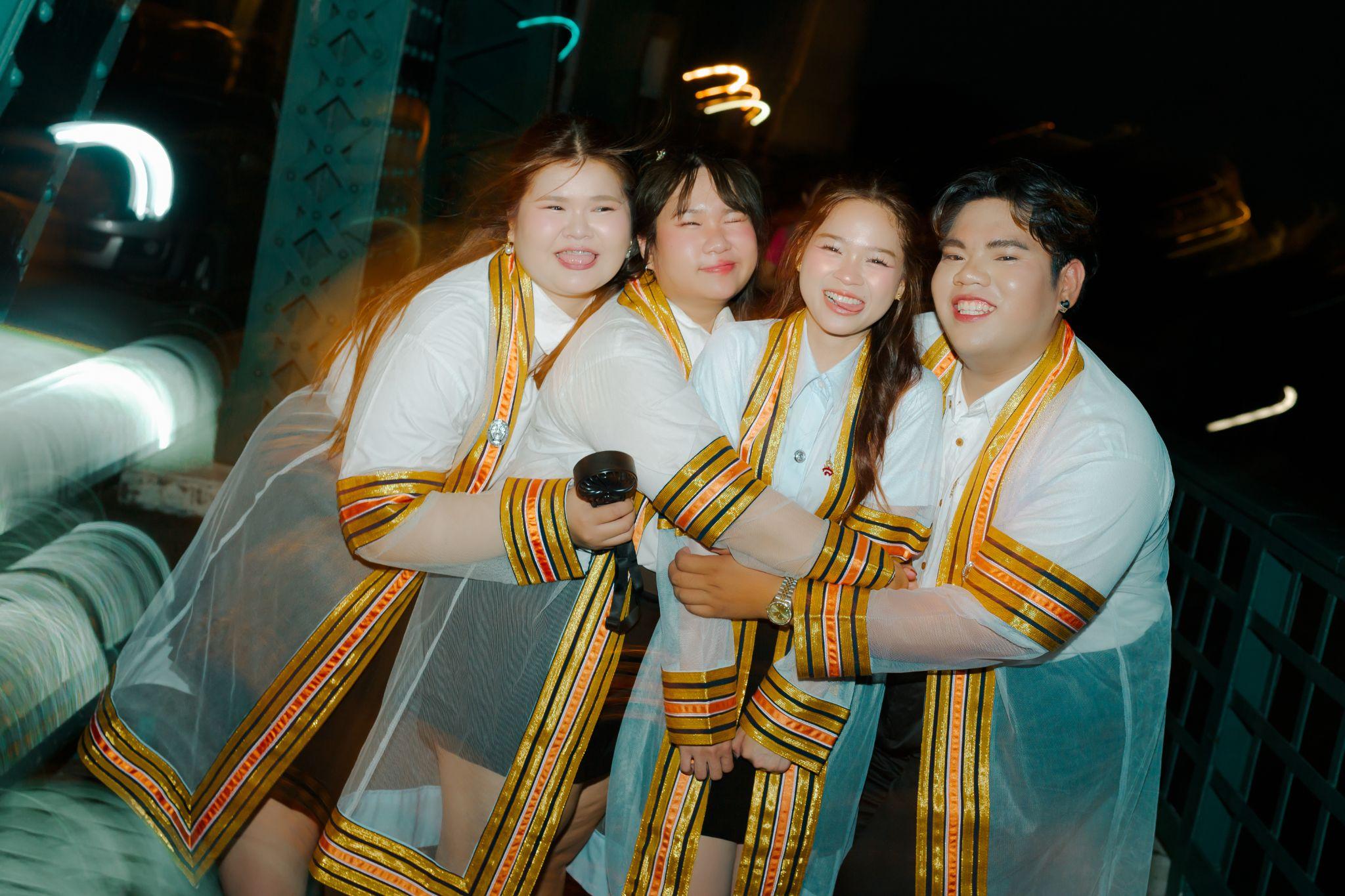 ผลงานรับปริญญา มหาวิทยาลัยราชภัฏสวนสุนันทา โดย 105.4Gallery ภาพที่ 14