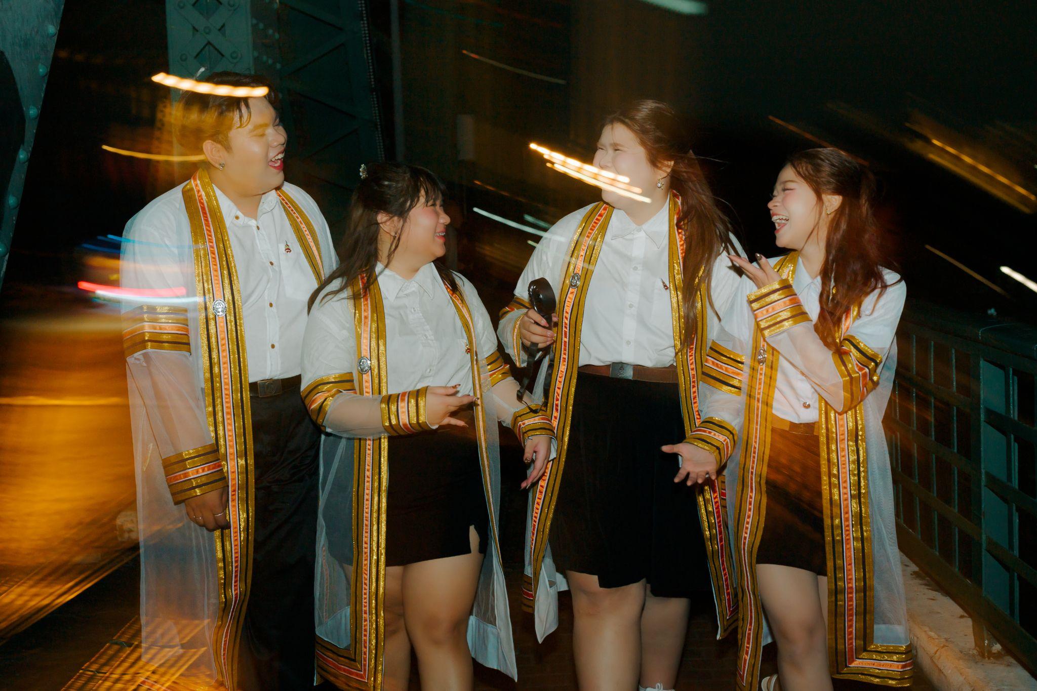 ผลงานรับปริญญา มหาวิทยาลัยราชภัฏสวนสุนันทา โดย 105.4Gallery ภาพที่ 9