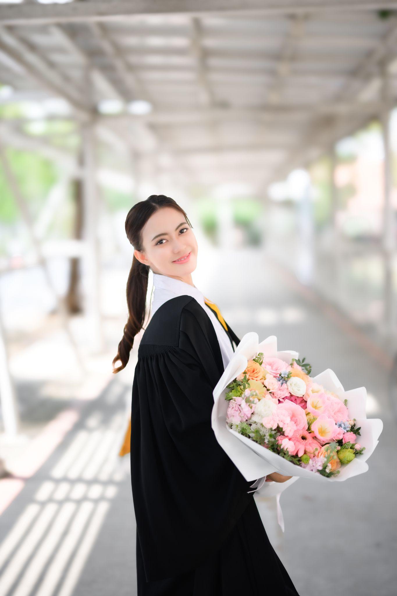 ผลงานรับปริญญา มหาวิทยาลัยธรรมศาสตร์ โดย 105.4Gallery ภาพที่ 4
