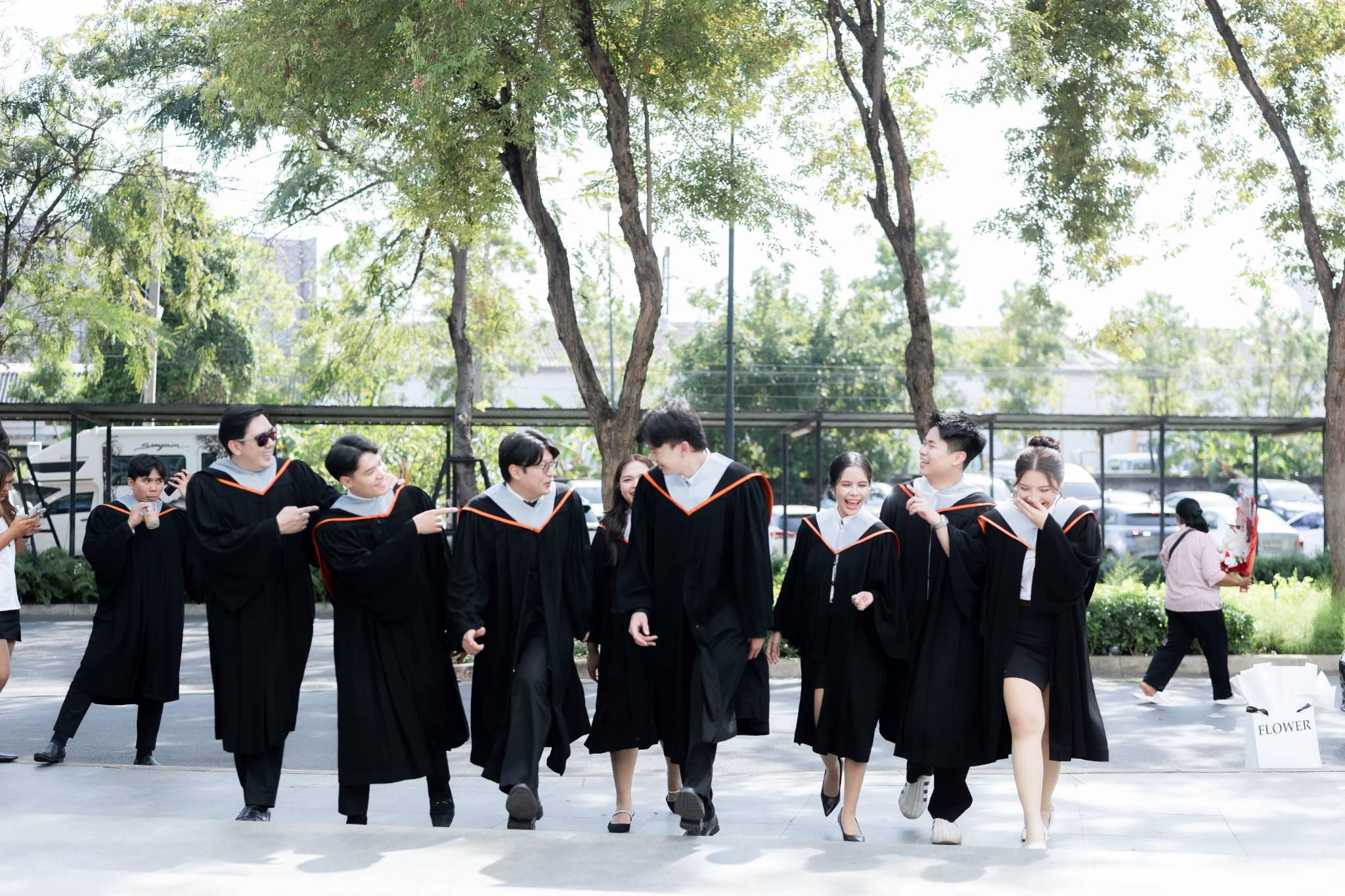ผลงานรับปริญญา มหาวิทยาลัยกรุงเทพ โดย PureHeart Photo ภาพที่ 11