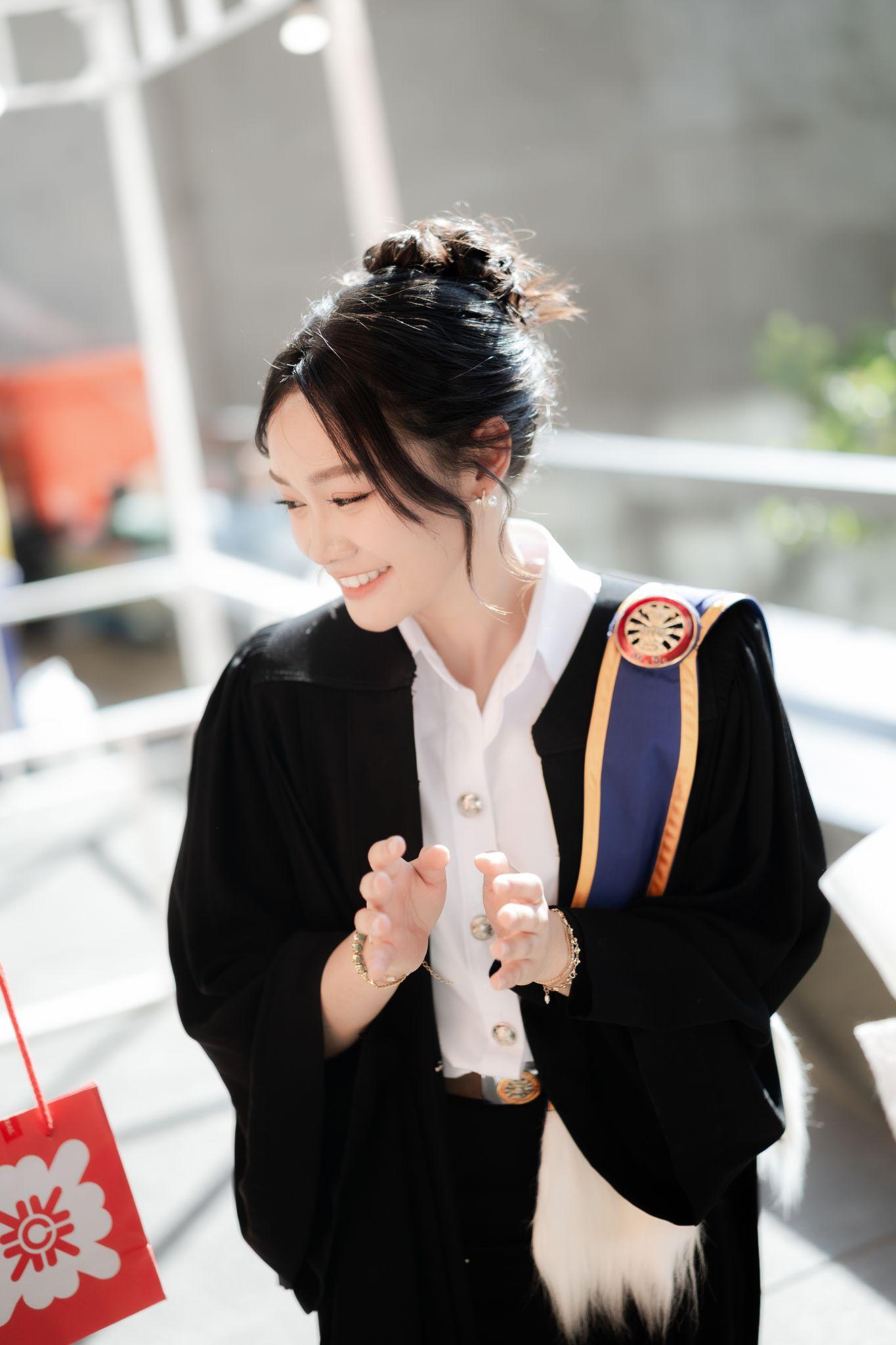 ผลงานรับปริญญา มหาวิทยาลัยธรรมศาสตร์ โดย PureHeart Photo ภาพที่ 7