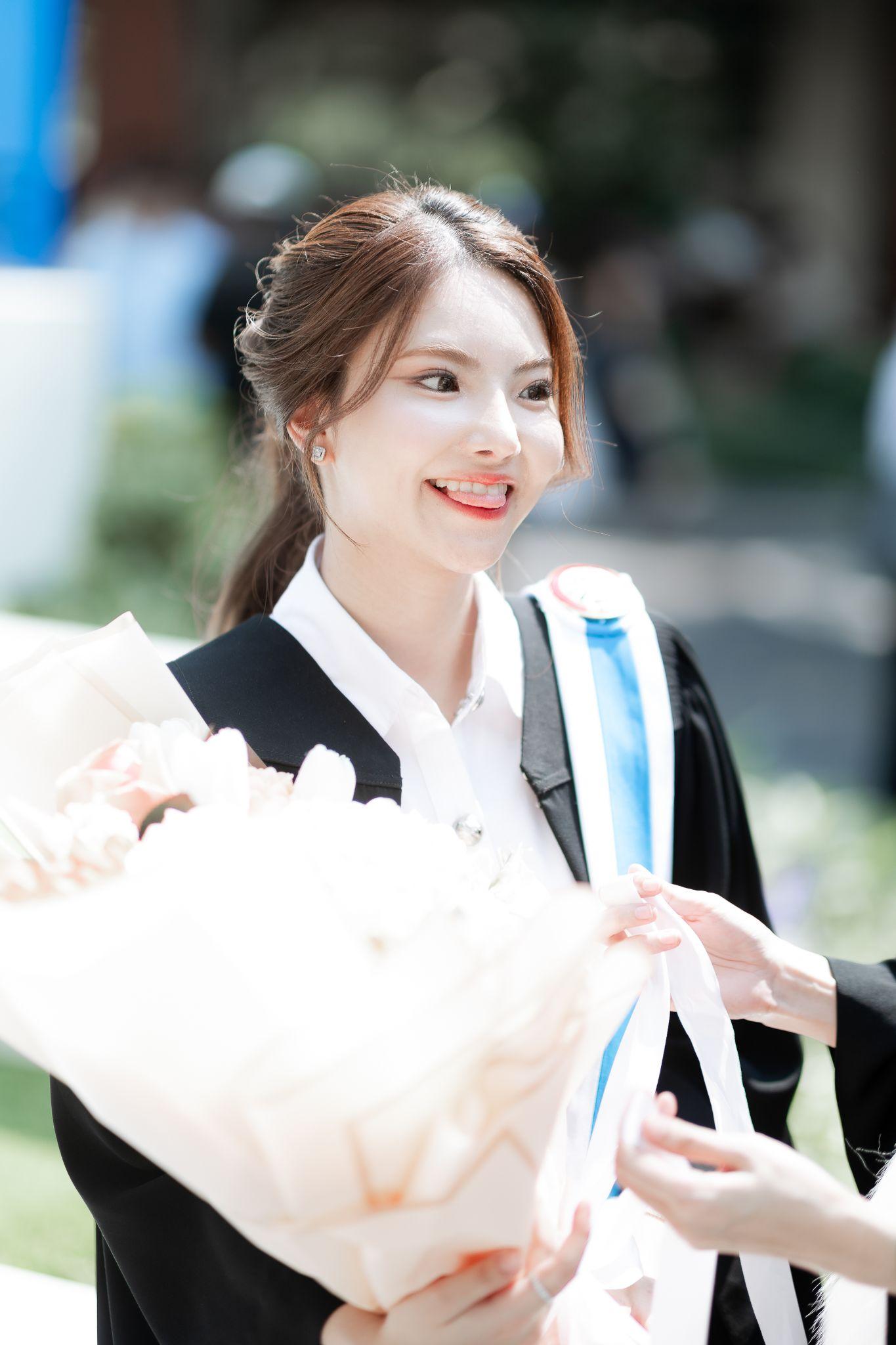 ผลงานรับปริญญา มหาวิทยาลัยธรรมศาสตร์ โดย PureHeart Photo ภาพที่ 12