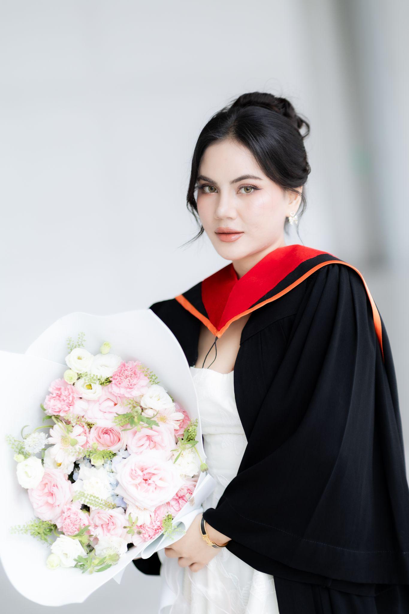 ผลงานรับปริญญา มหาวิทยาลัยกรุงเทพ โดย PureHeart Photo ภาพที่ 1