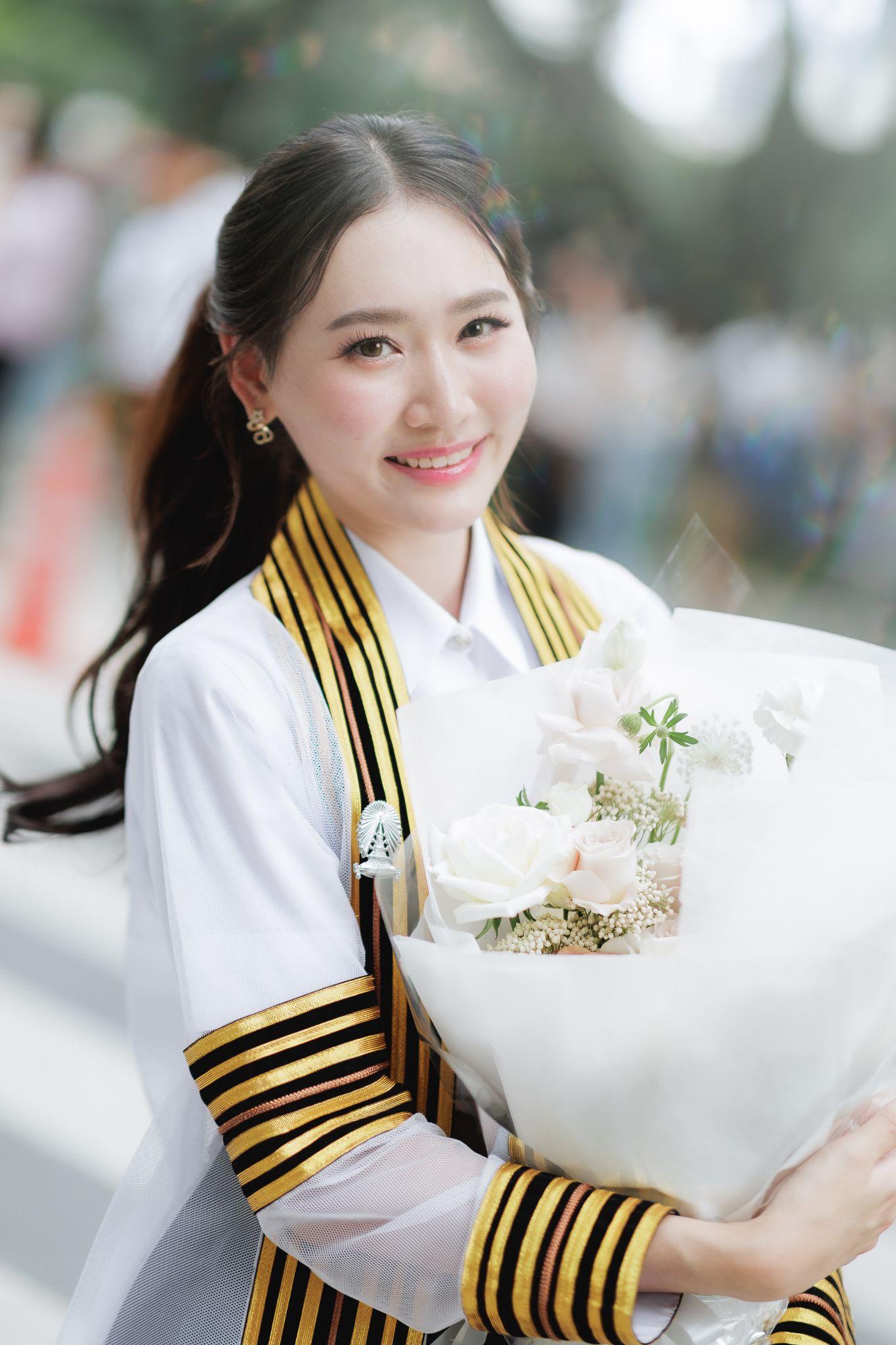 ผลงานรับปริญญา โดย PureHeart Photo ภาพที่ 1