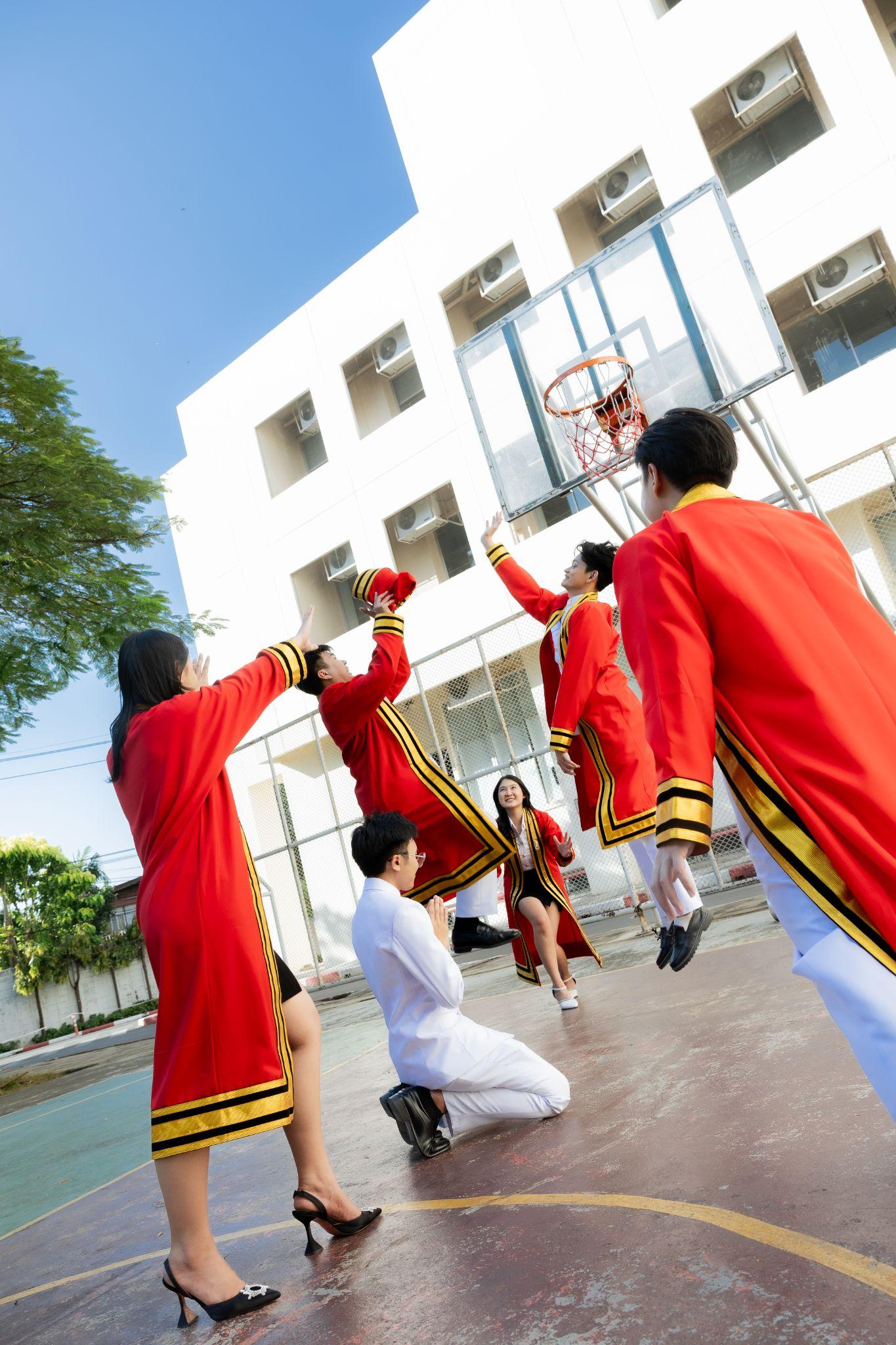 ผลงานรับปริญญา มหาวิทยาลัยเทคโนโลยีพระจอมเกล้าธนบุรี โดย PureHeart Photo ภาพที่ 6