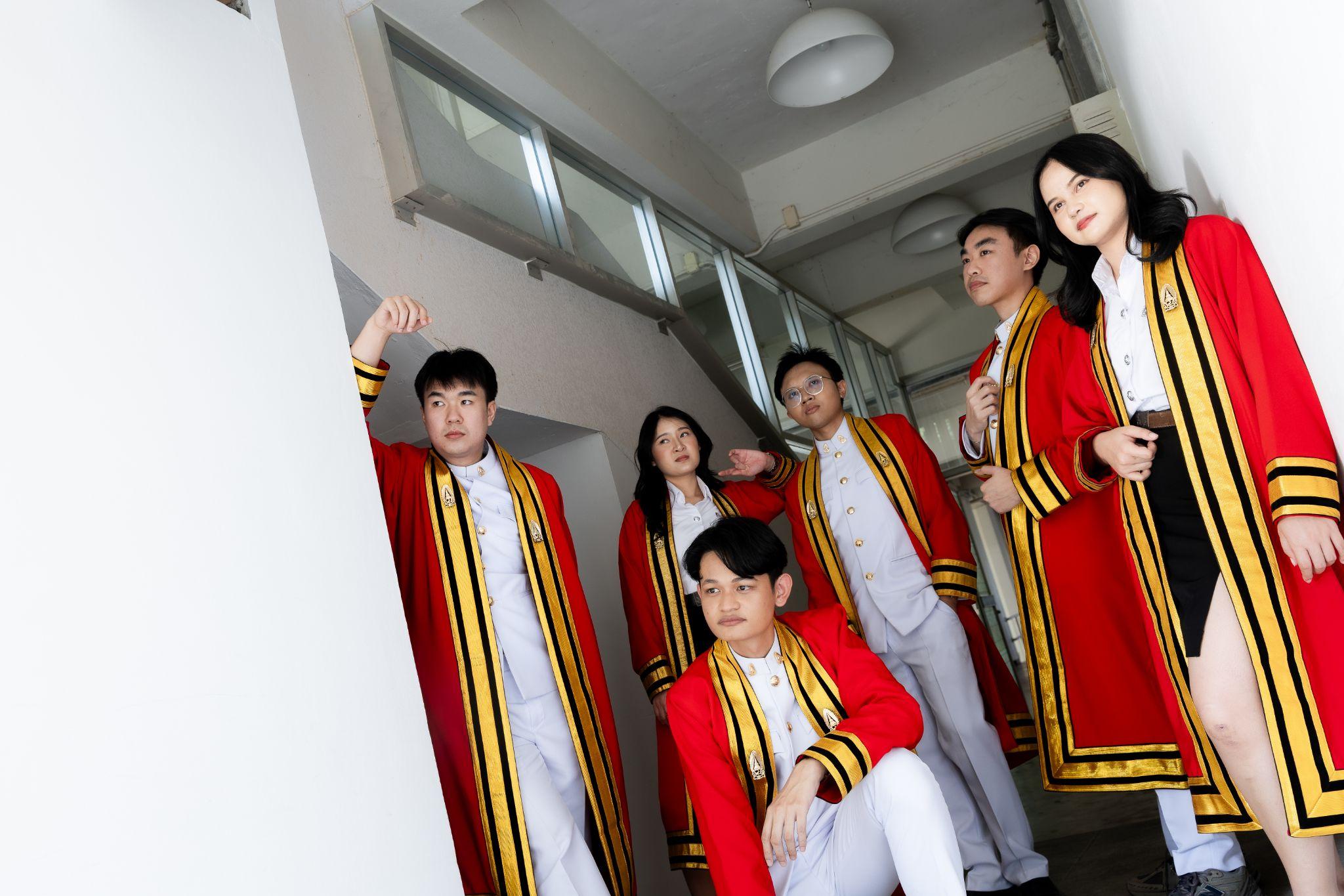 ผลงานรับปริญญา มหาวิทยาลัยเทคโนโลยีพระจอมเกล้าธนบุรี โดย PureHeart Photo ภาพที่ 3