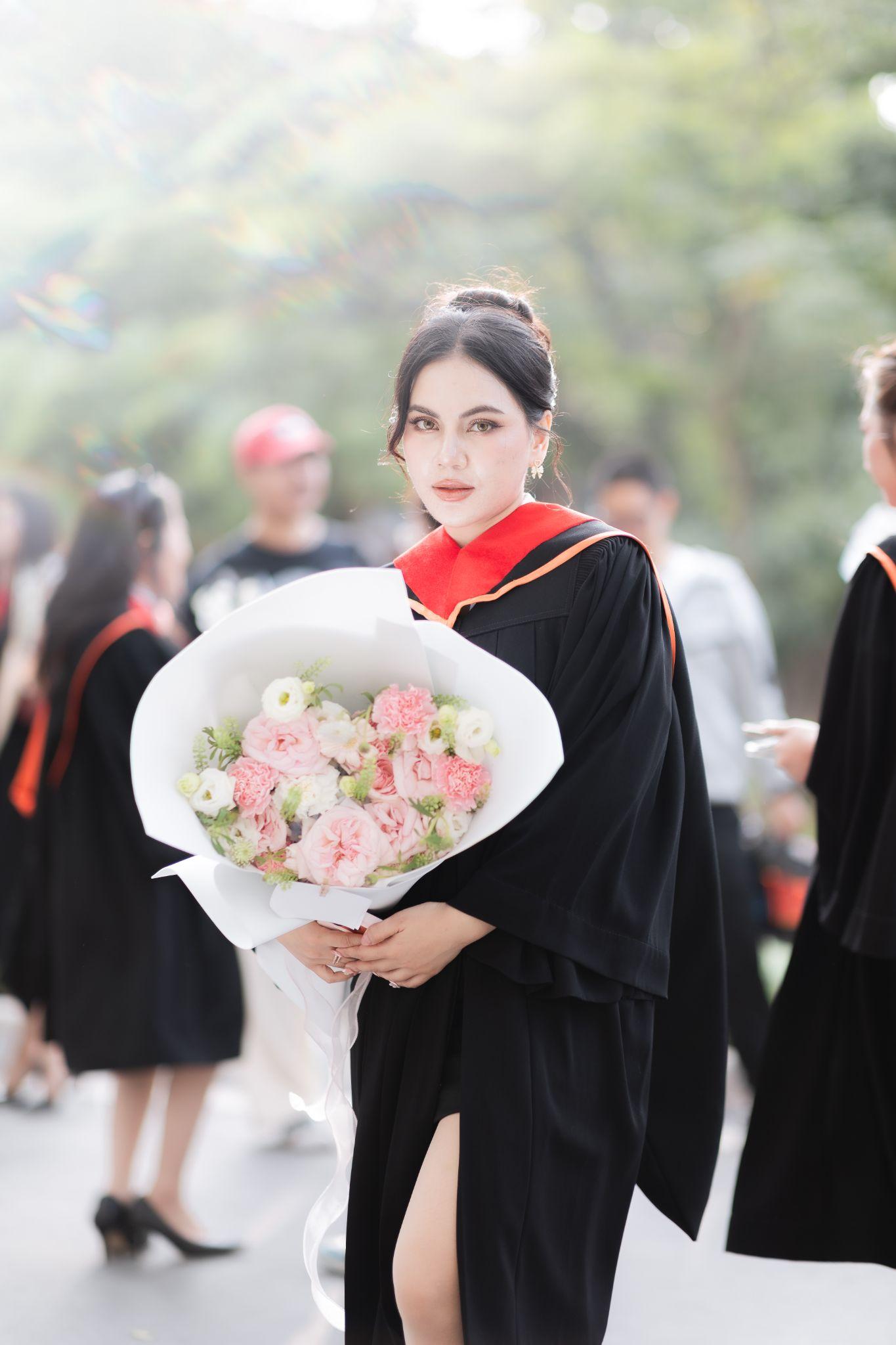 ผลงานรับปริญญา มหาวิทยาลัยกรุงเทพ โดย PureHeart Photo ภาพที่ 6