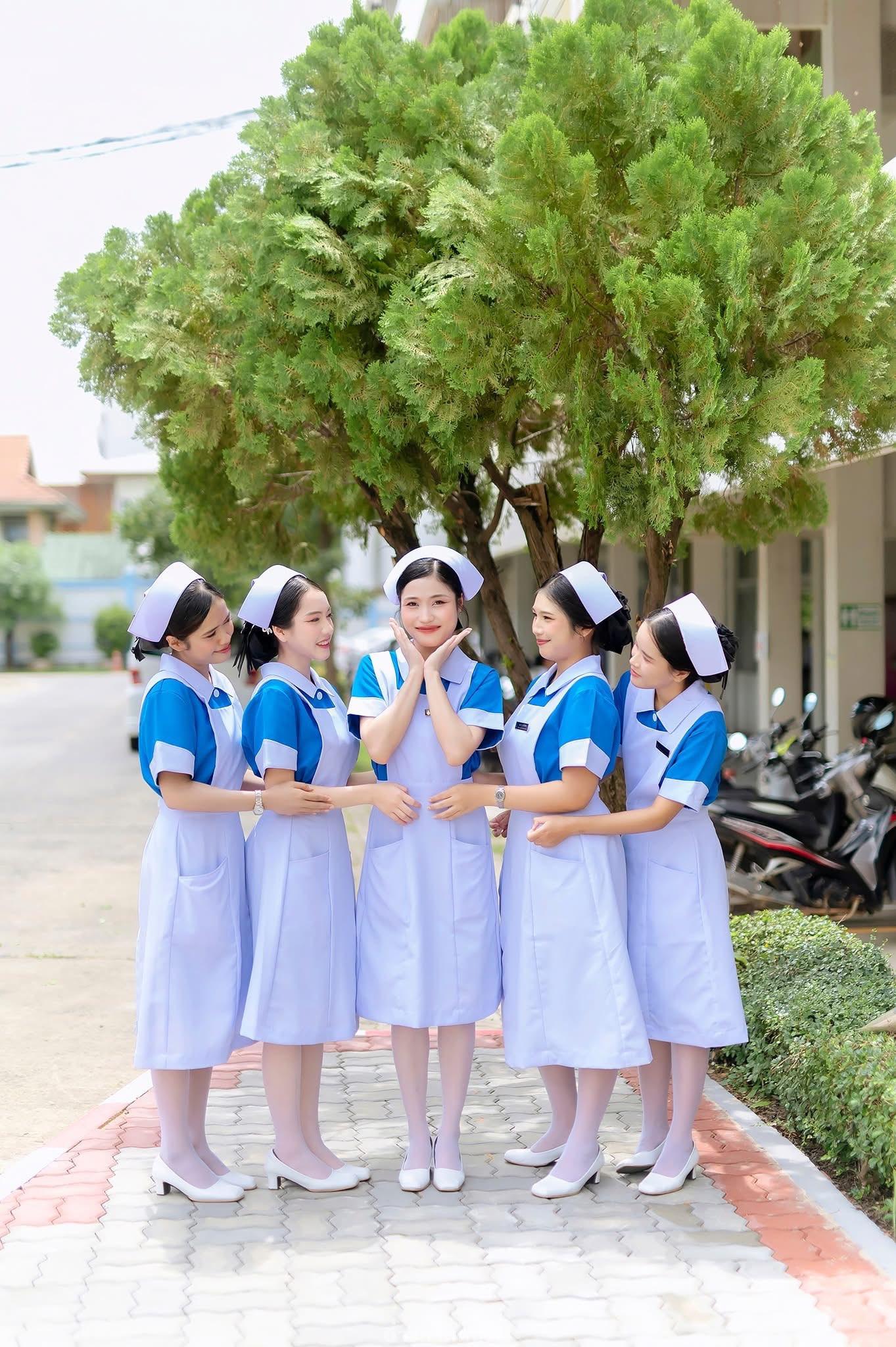 ผลงานรับปริญญา โดย Tarpixels ภาพที่ 11