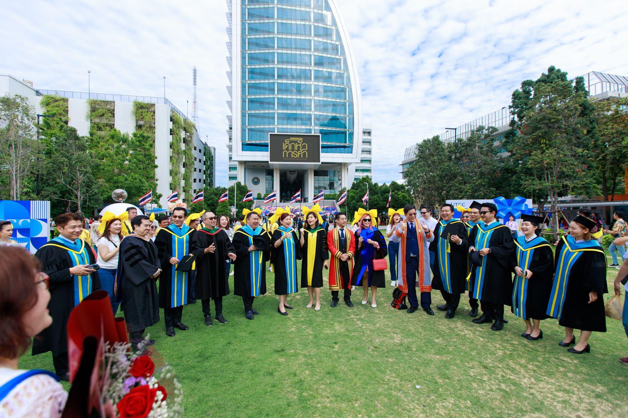 ผลงานรับปริญญา มหาวิทยาลัยหอการค้าไทย โดย Perper_Photographer ภาพที่ 3