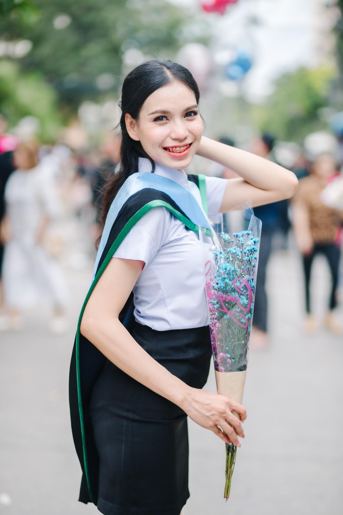 ผลงานรับปริญญา โดย Friend photograph ภาพที่ 4