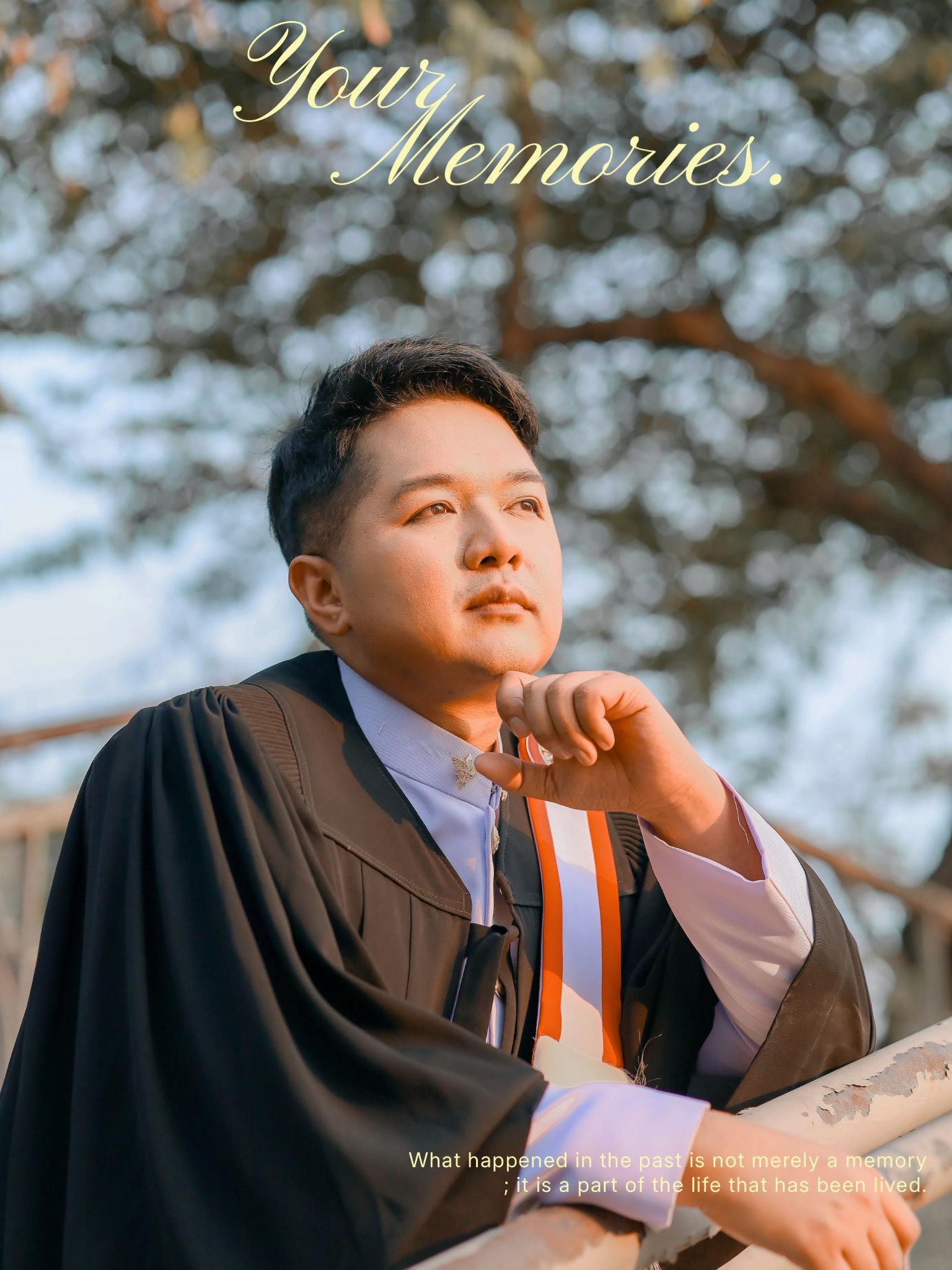 ผลงานรับปริญญา มหาวิทยาลัยธรรมศาสตร์ โดย Your memories ภาพที่ 1