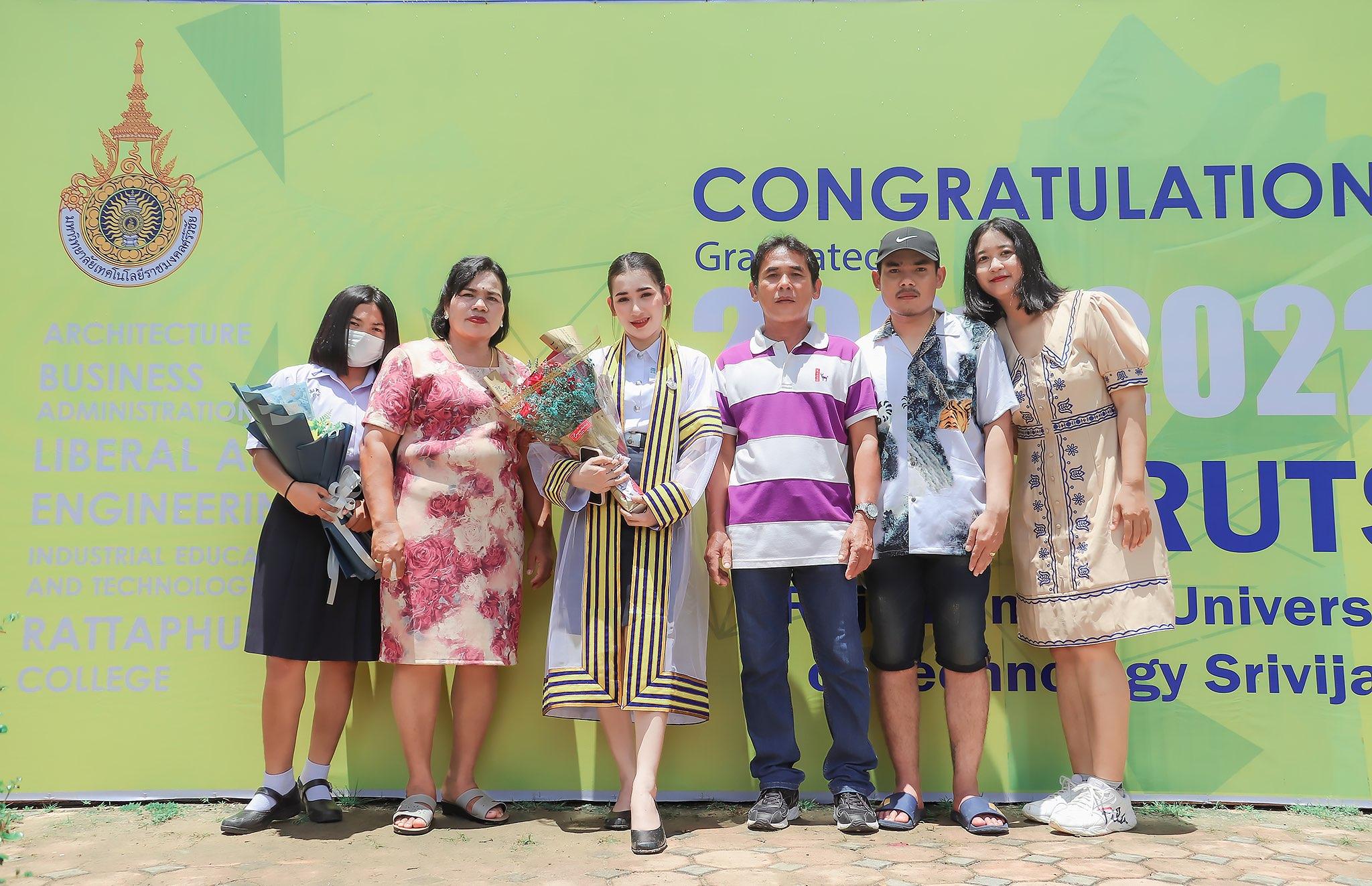 ผลงานรับปริญญา มหาวิทยาลัยเทคโนโลยีราชมงคลศรีวิชัย โดย Your memories ภาพที่ 18