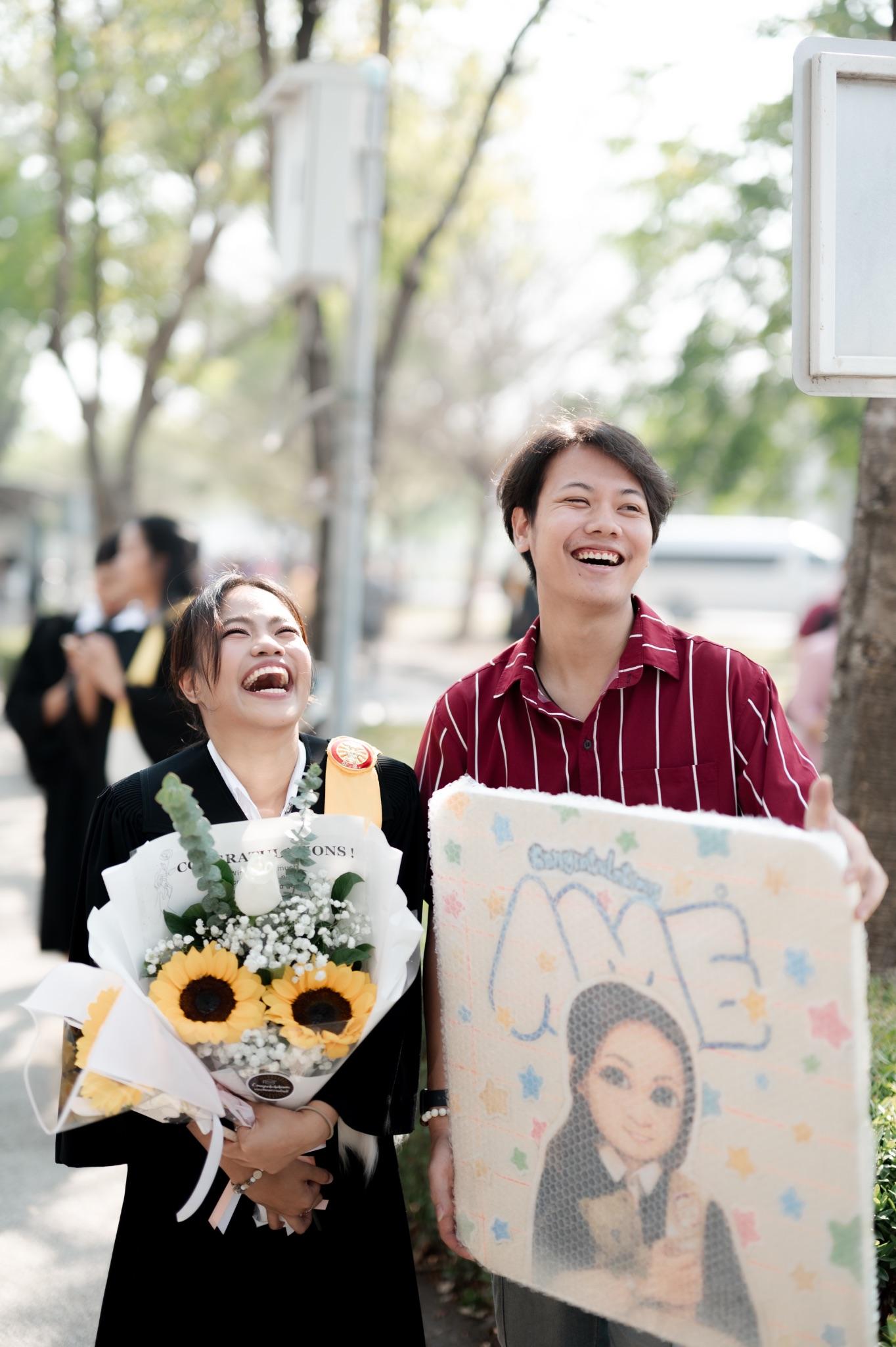 ผลงานรับปริญญา มหาวิทยาลัยธรรมศาสตร์ โดย GarMoPixs ภาพที่ 15