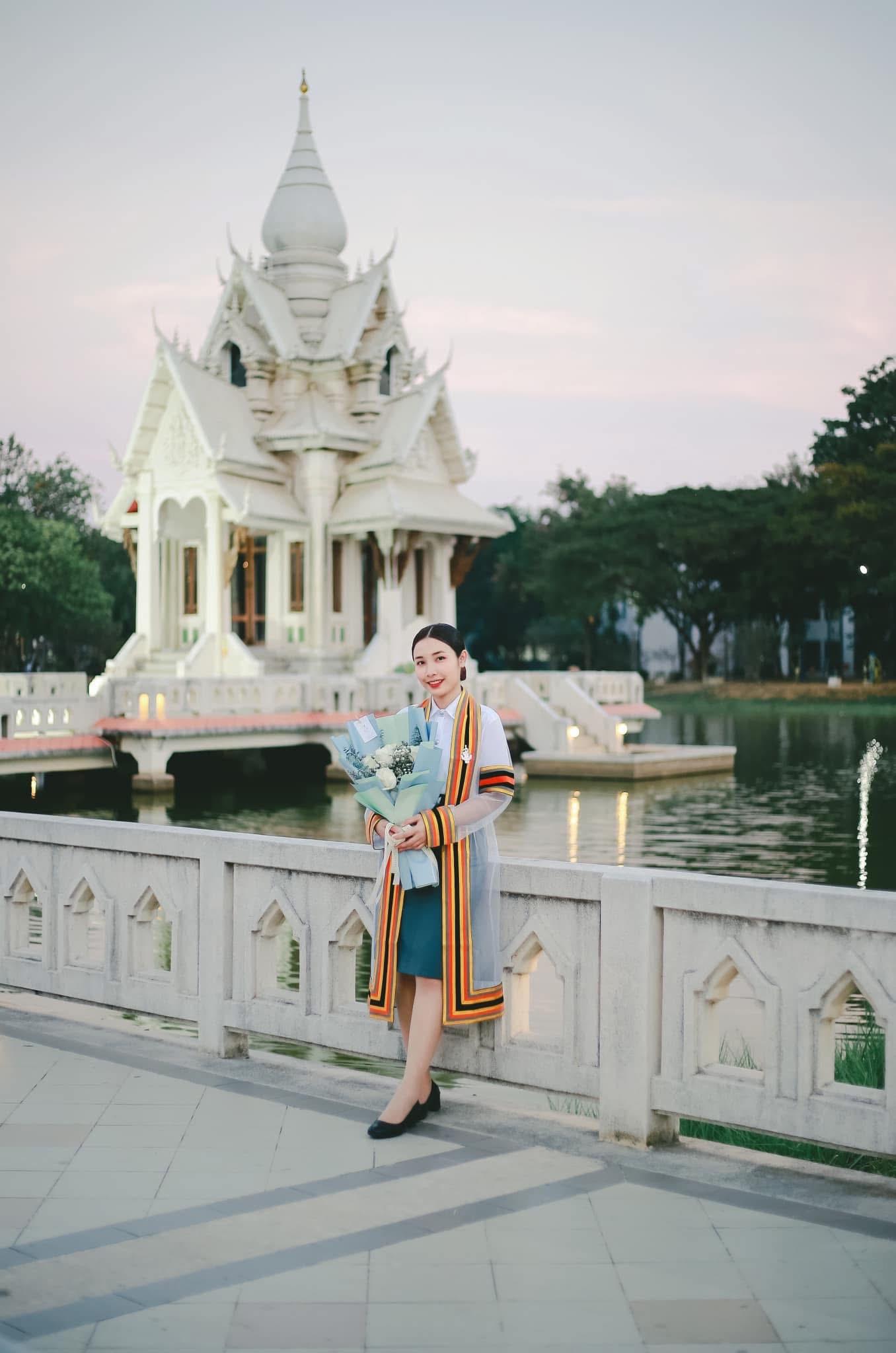ผลงานรับปริญญา มหาวิทยาลัยนเรศวร โดย 13JUNE ภาพที่ 1