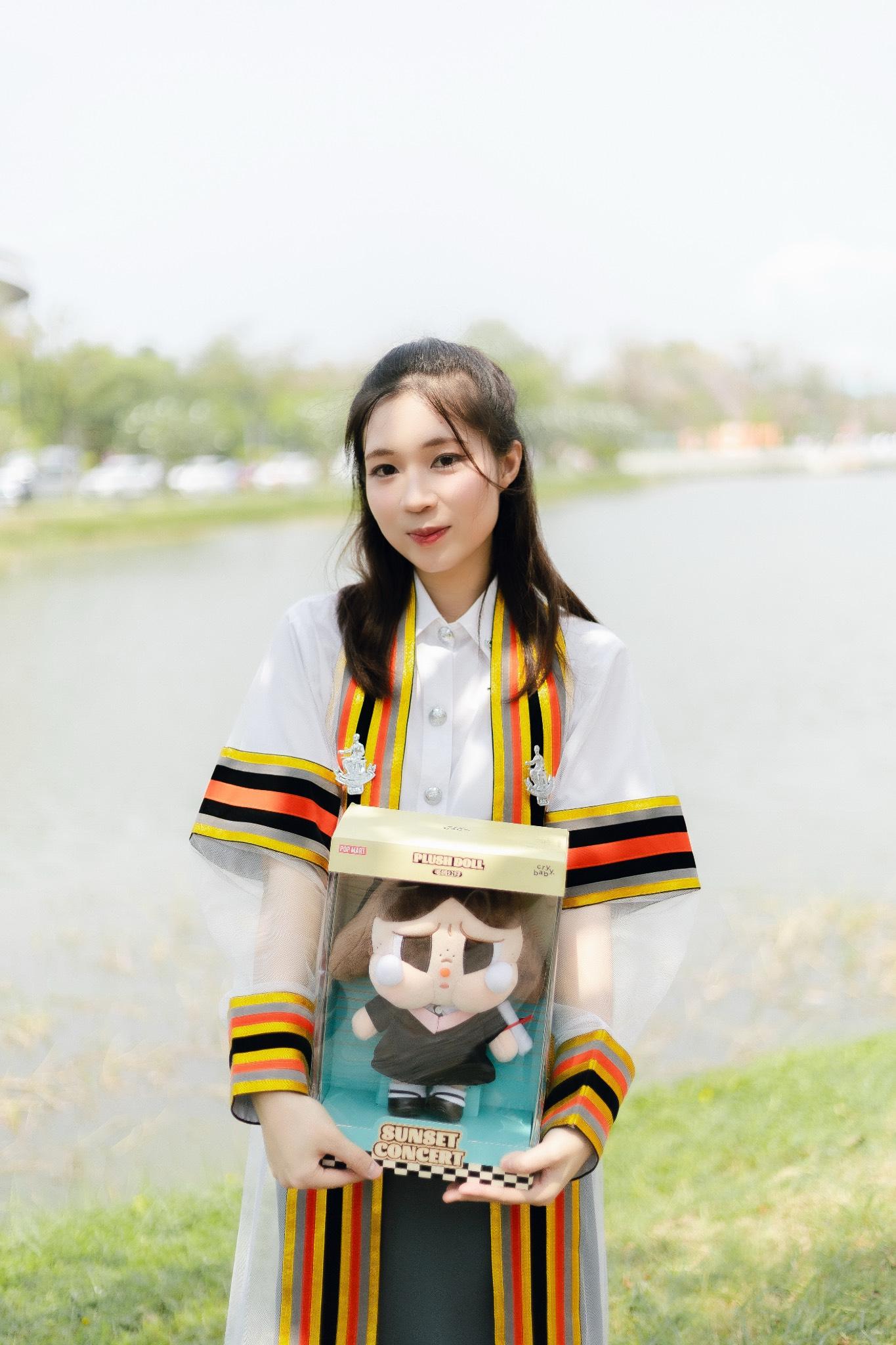 ผลงานรับปริญญา มหาวิทยาลัยนเรศวร โดย 13JUNE ภาพที่ 3