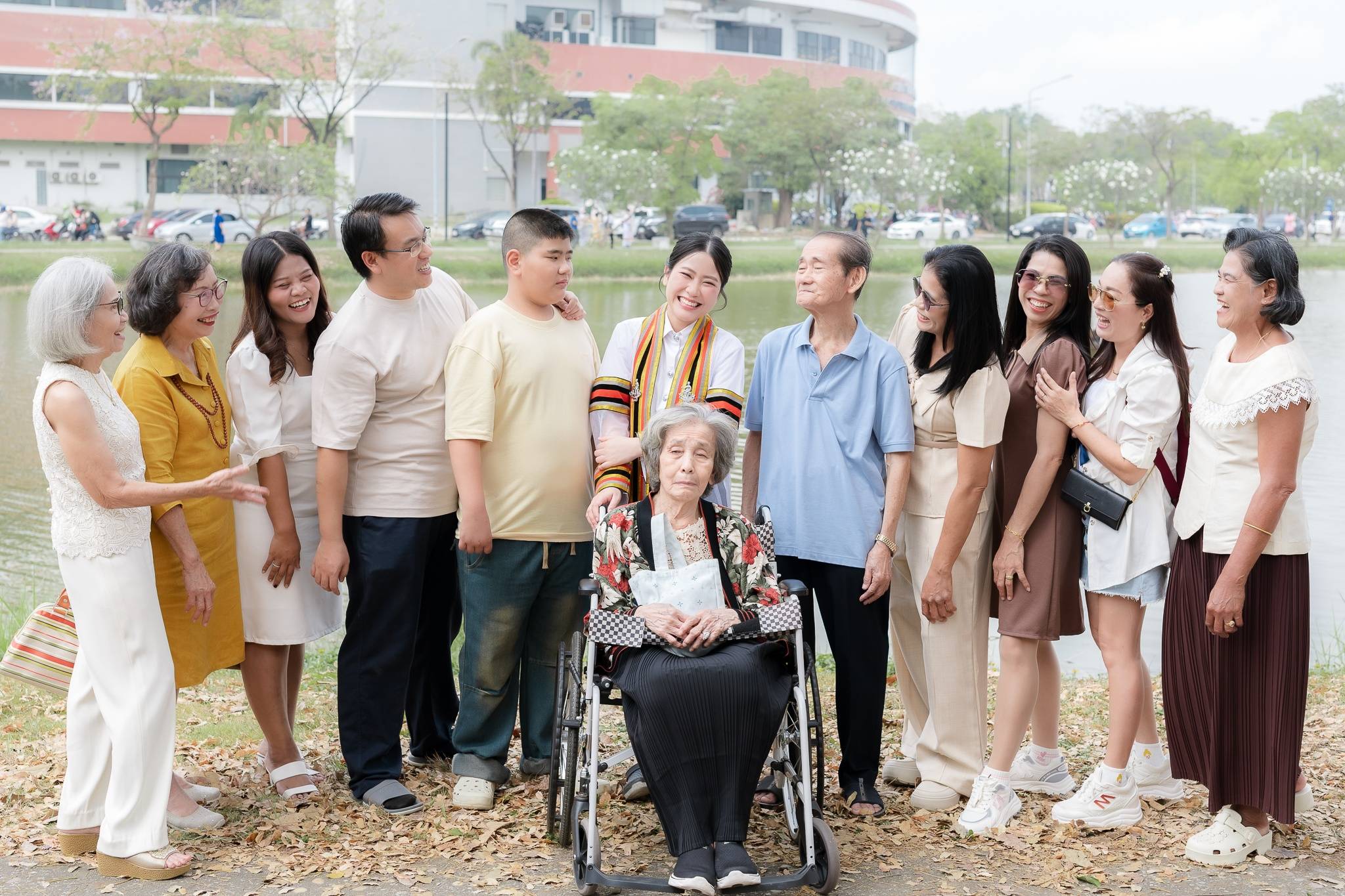 ผลงานรับปริญญา โดย Araya2002 ภาพที่ 19