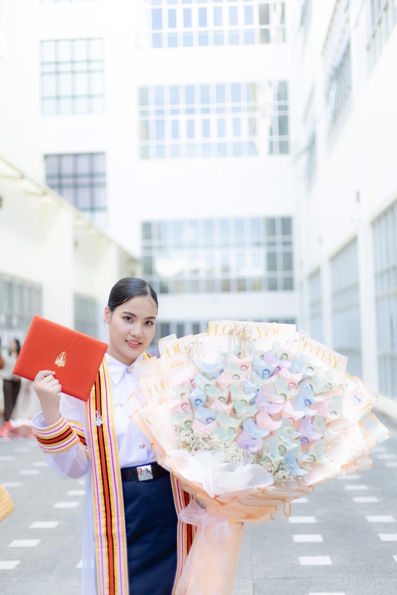 ผลงานรับปริญญา มหาวิทยาลัยขอนแก่น โดย Tawan ภาพที่ 10