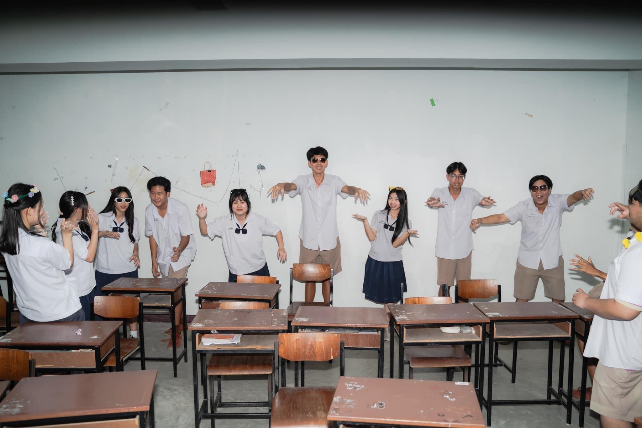 ผลงานรับปริญญา มหาวิทยาลัยเชียงใหม่ โดย ก็อกน้ำ ภาพที่ 5