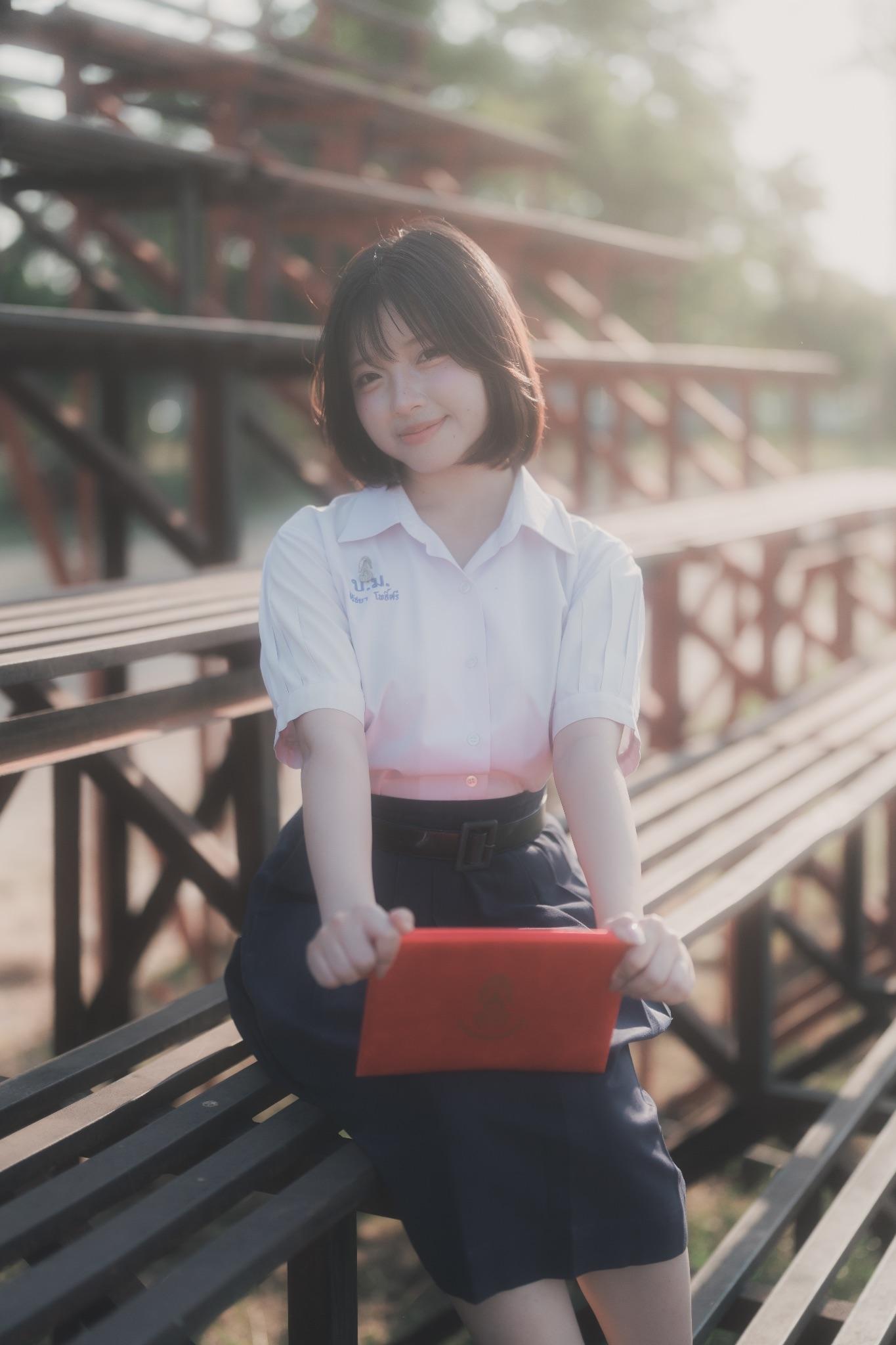 ผลงานรับปริญญา มหาวิทยาลัยเชียงใหม่ โดย ก็อกน้ำ ภาพที่ 10