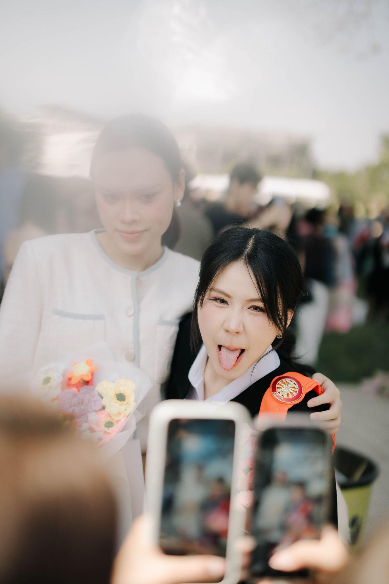 ผลงานรับปริญญา โดย Te-A-Si ภาพที่ 3