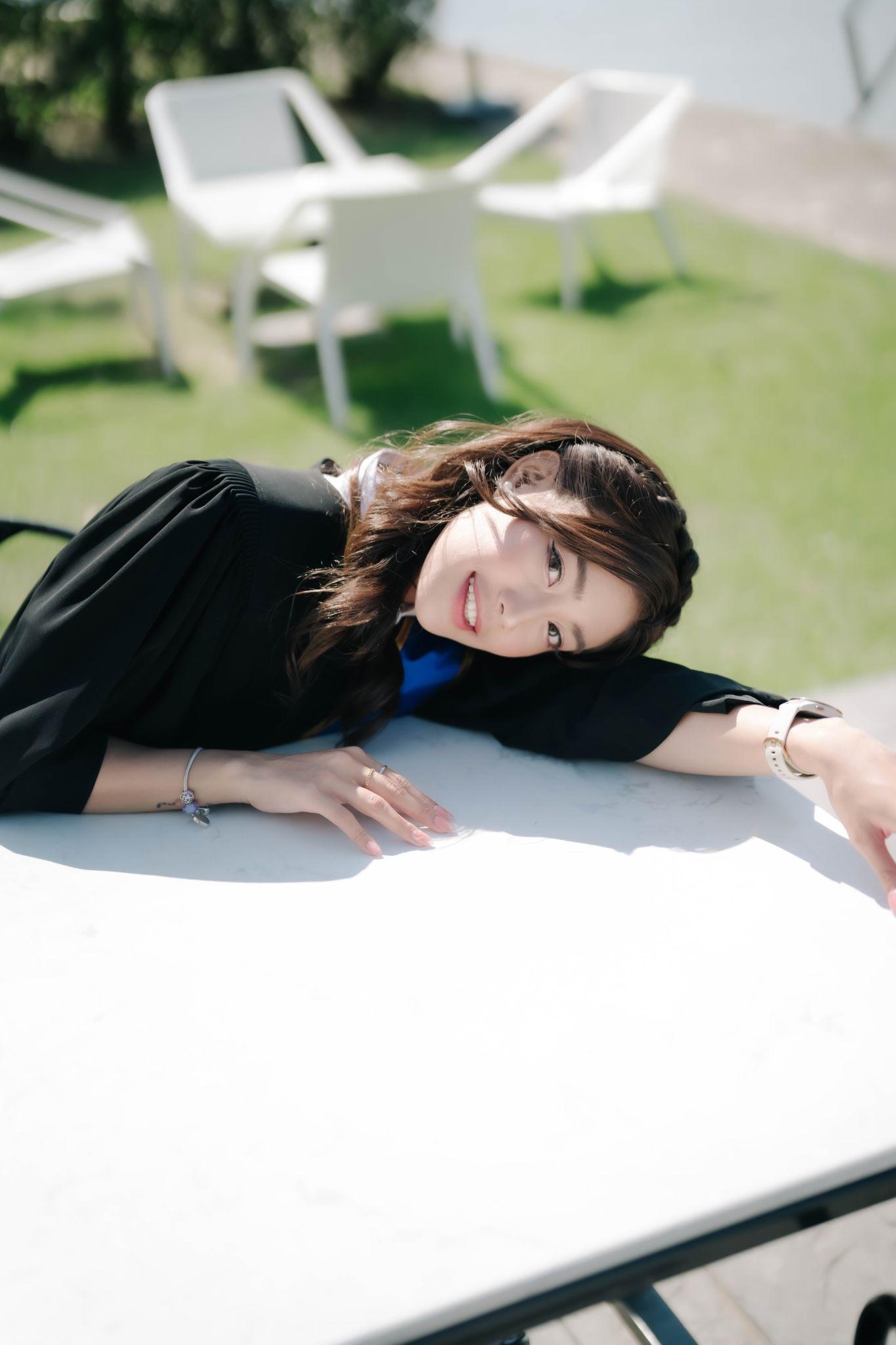 ผลงานรับปริญญา โดย Te-A-Si ภาพที่ 2