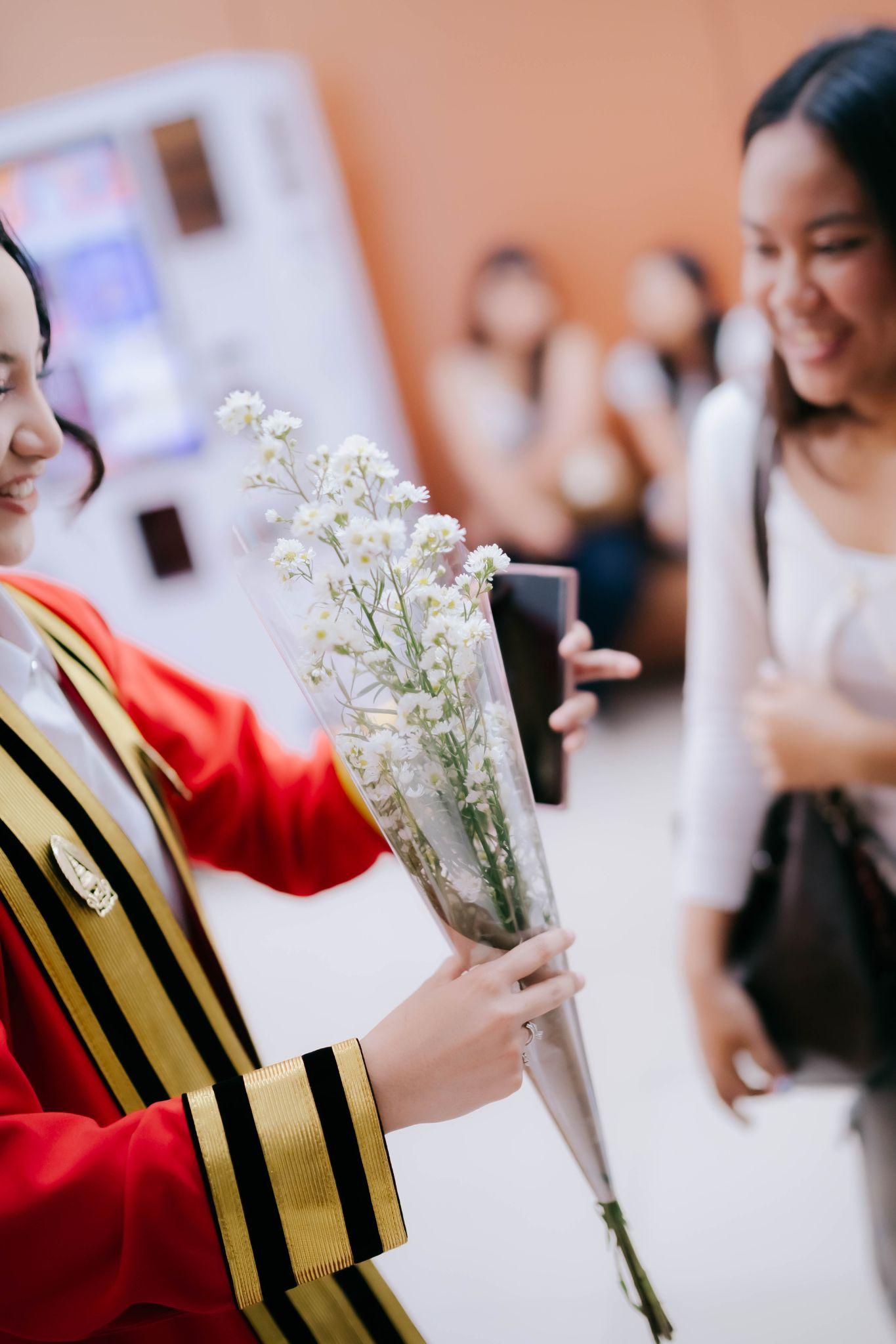 ผลงานรับปริญญา โดย Te-A-Si ภาพที่ 9