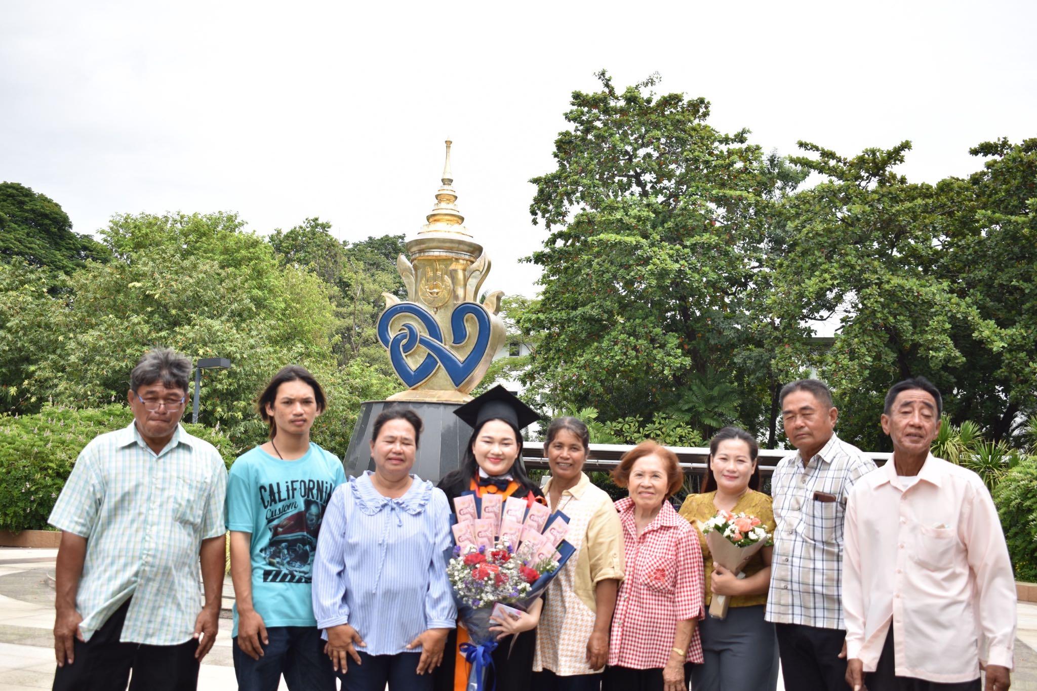ผลงานรับปริญญา โดย jjaa.pnp ภาพที่ 2