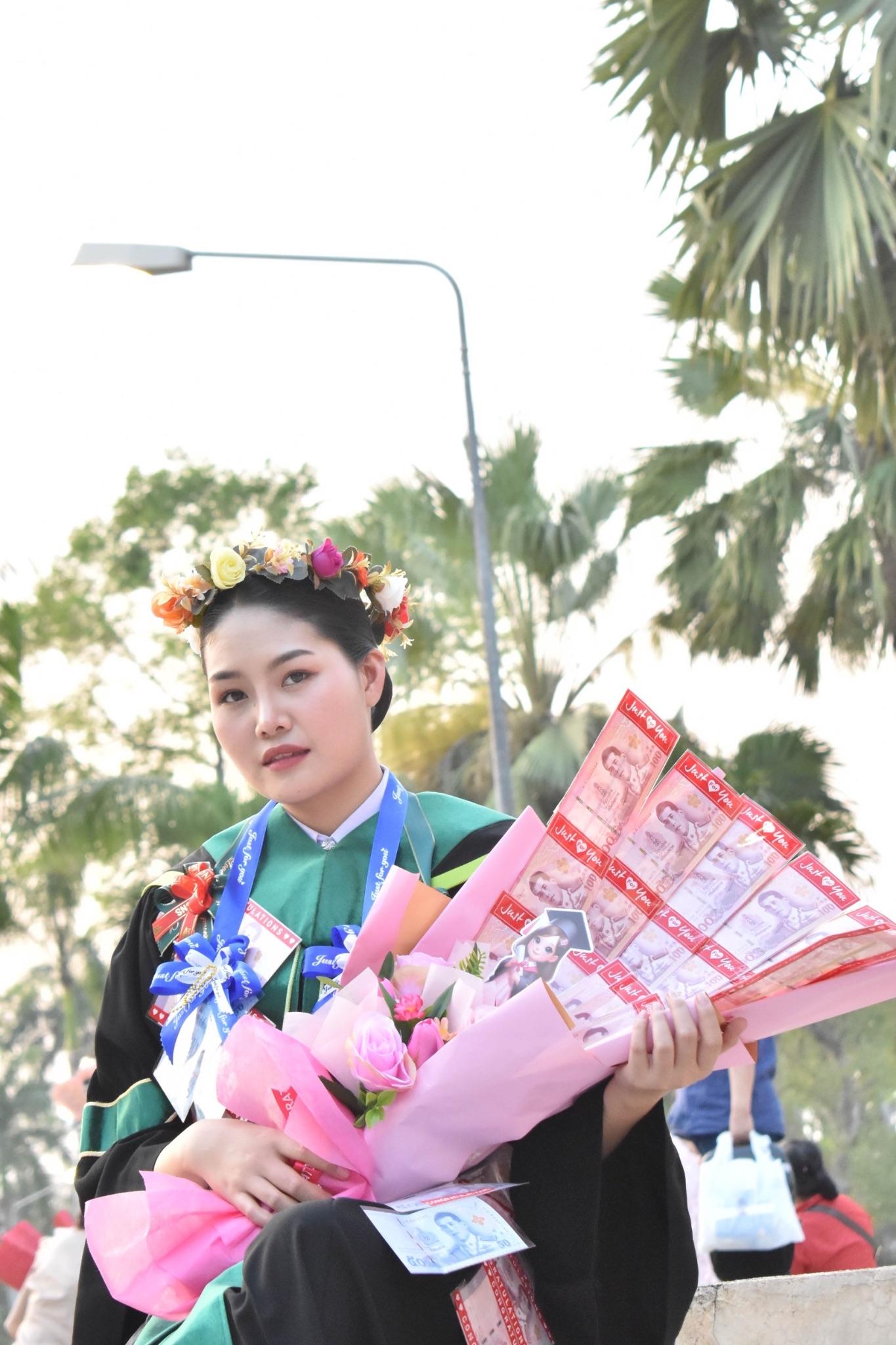 ผลงานรับปริญญา โดย jjaa.pnp ภาพที่ 1
