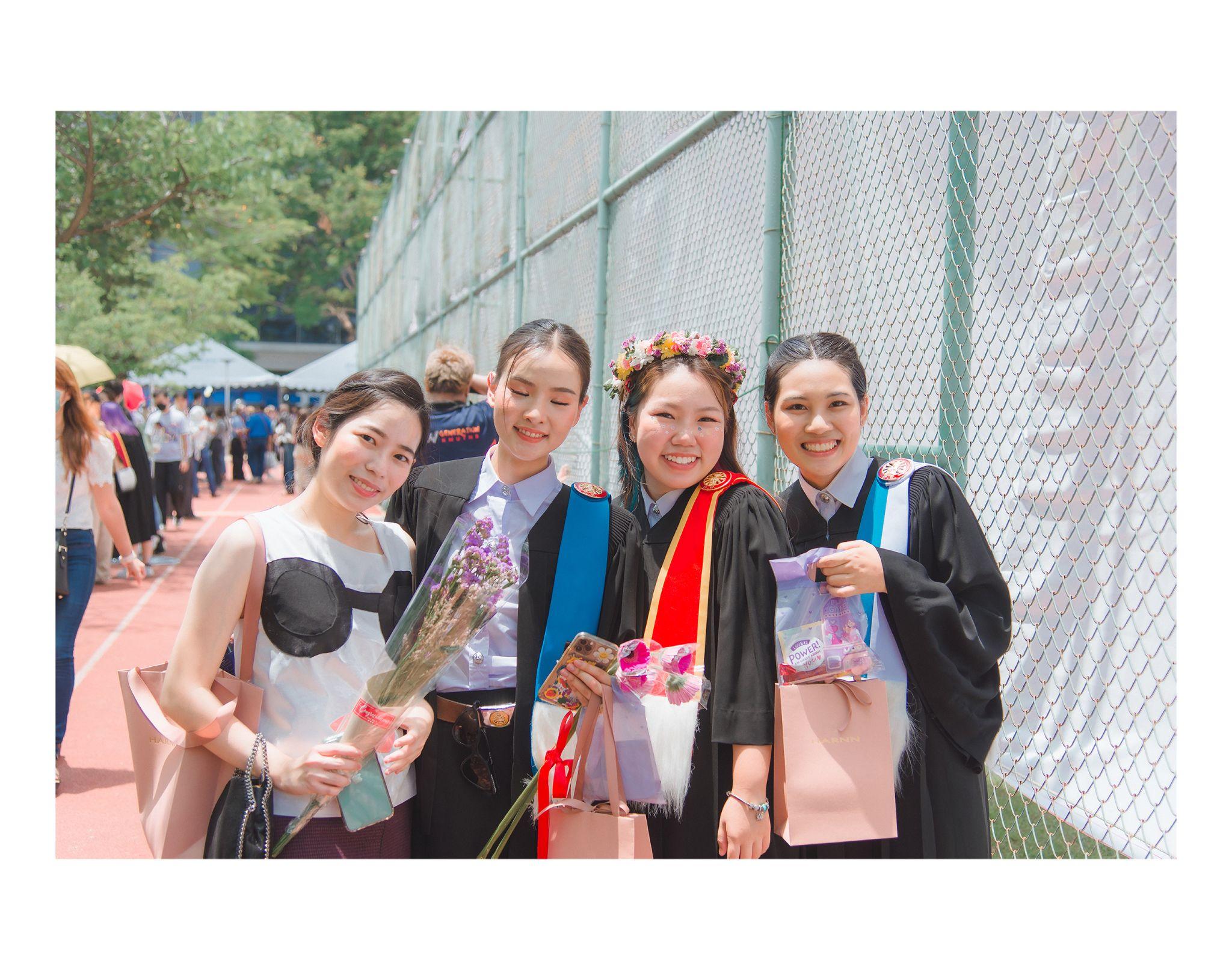 ผลงานรับปริญญา มหาวิทยาลัยธรรมศาสตร์ โดย KKungPhotoGraphy ภาพที่ 18
