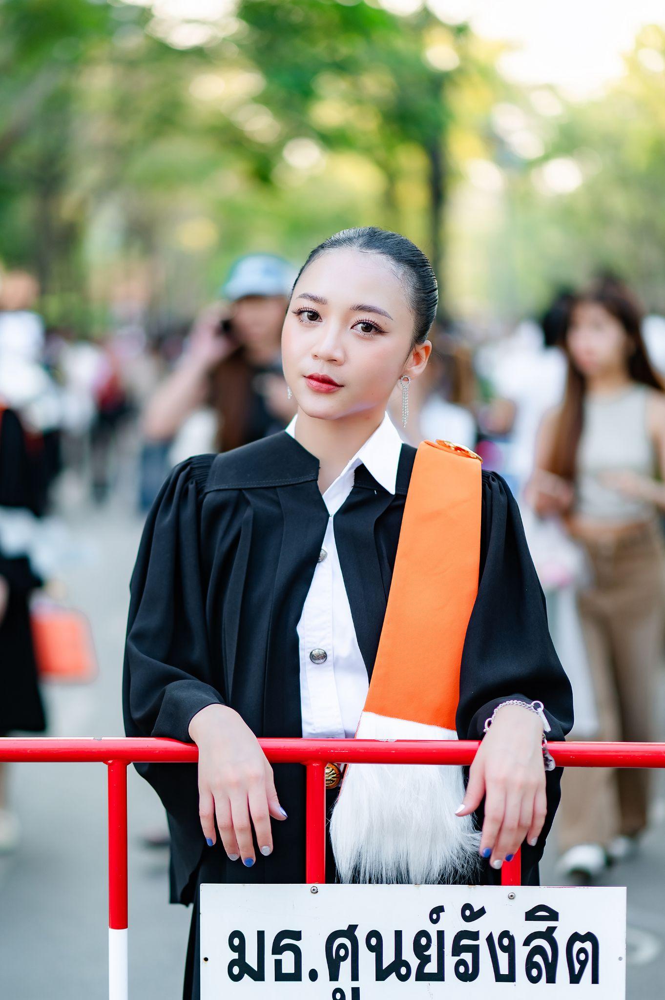 ผลงานรับปริญญา โดย KKungPhotoGraphy ภาพที่ 2