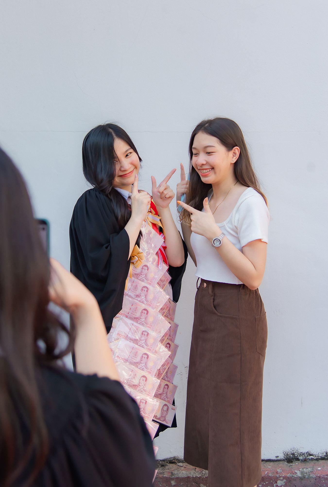 ผลงานรับปริญญา มหาวิทยาลัยธรรมศาสตร์ โดย KKungPhotoGraphy ภาพที่ 17