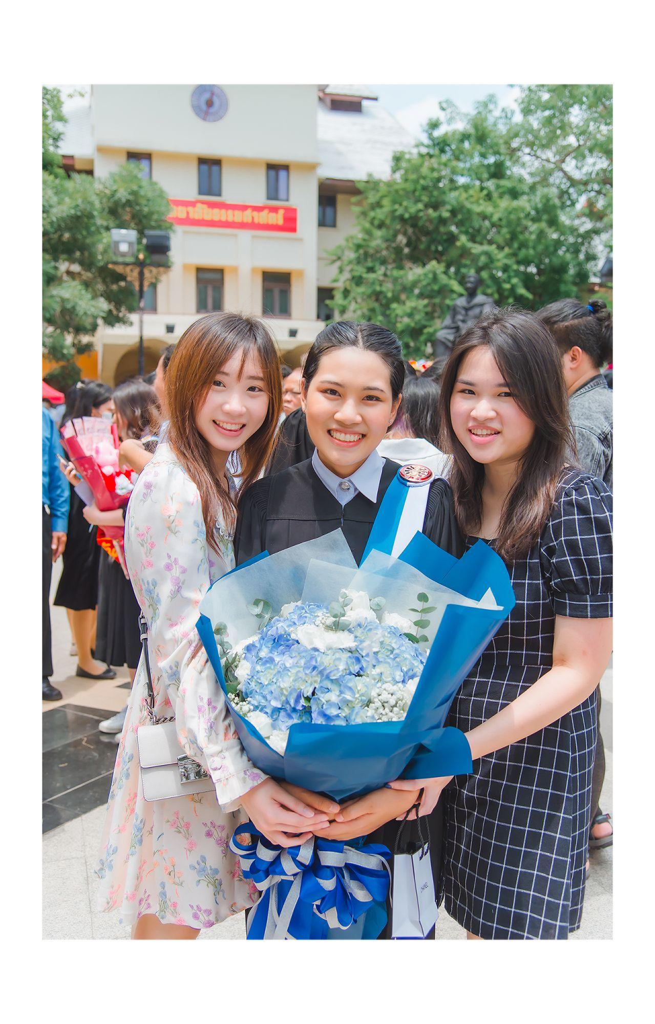 ผลงานรับปริญญา มหาวิทยาลัยธรรมศาสตร์ โดย KKungPhotoGraphy ภาพที่ 17