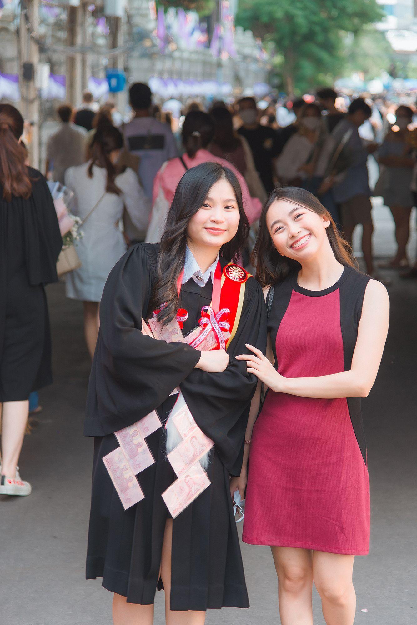 ผลงานรับปริญญา มหาวิทยาลัยธรรมศาสตร์ โดย KKungPhotoGraphy ภาพที่ 11