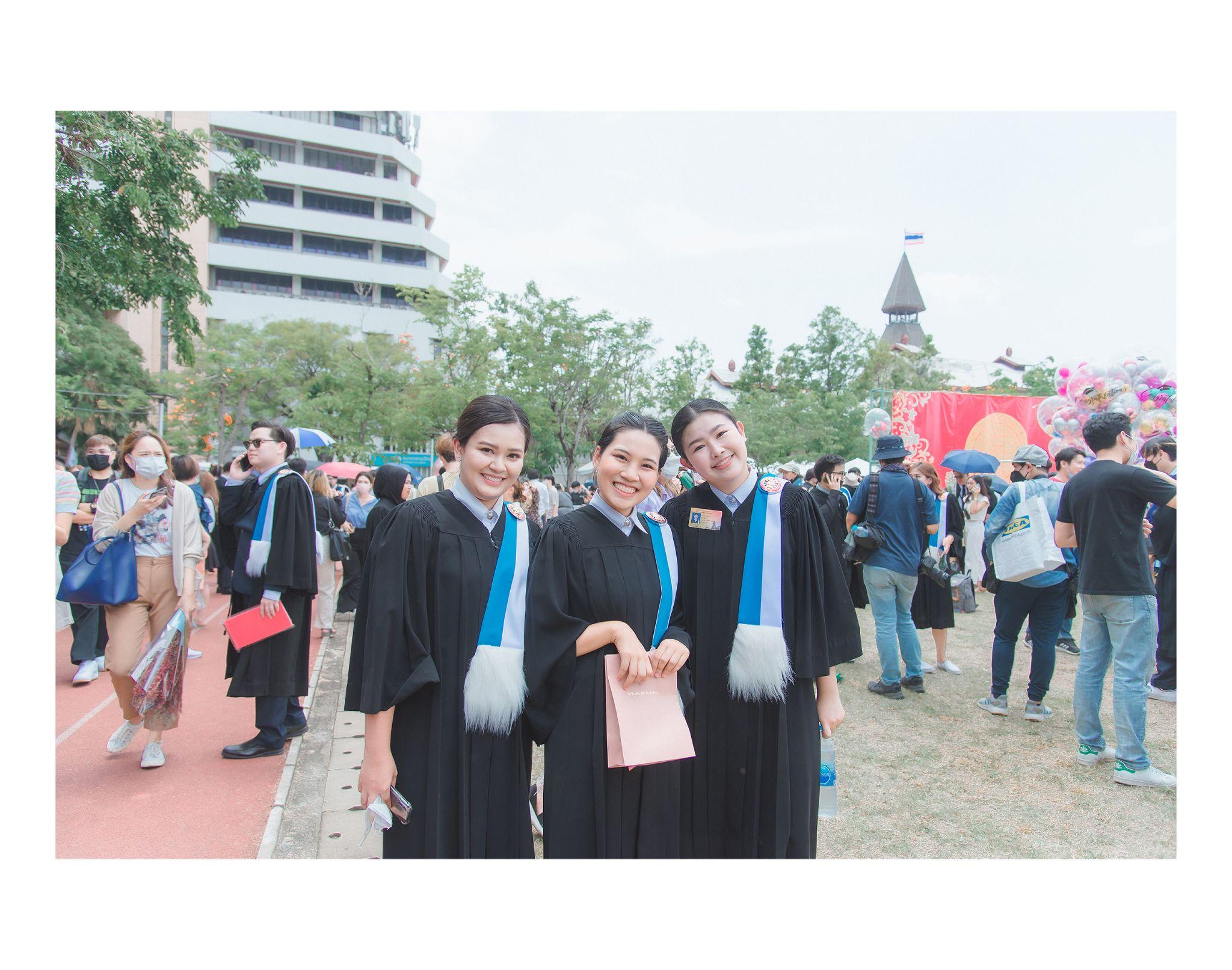 ผลงานรับปริญญา มหาวิทยาลัยธรรมศาสตร์ โดย KKungPhotoGraphy ภาพที่ 19