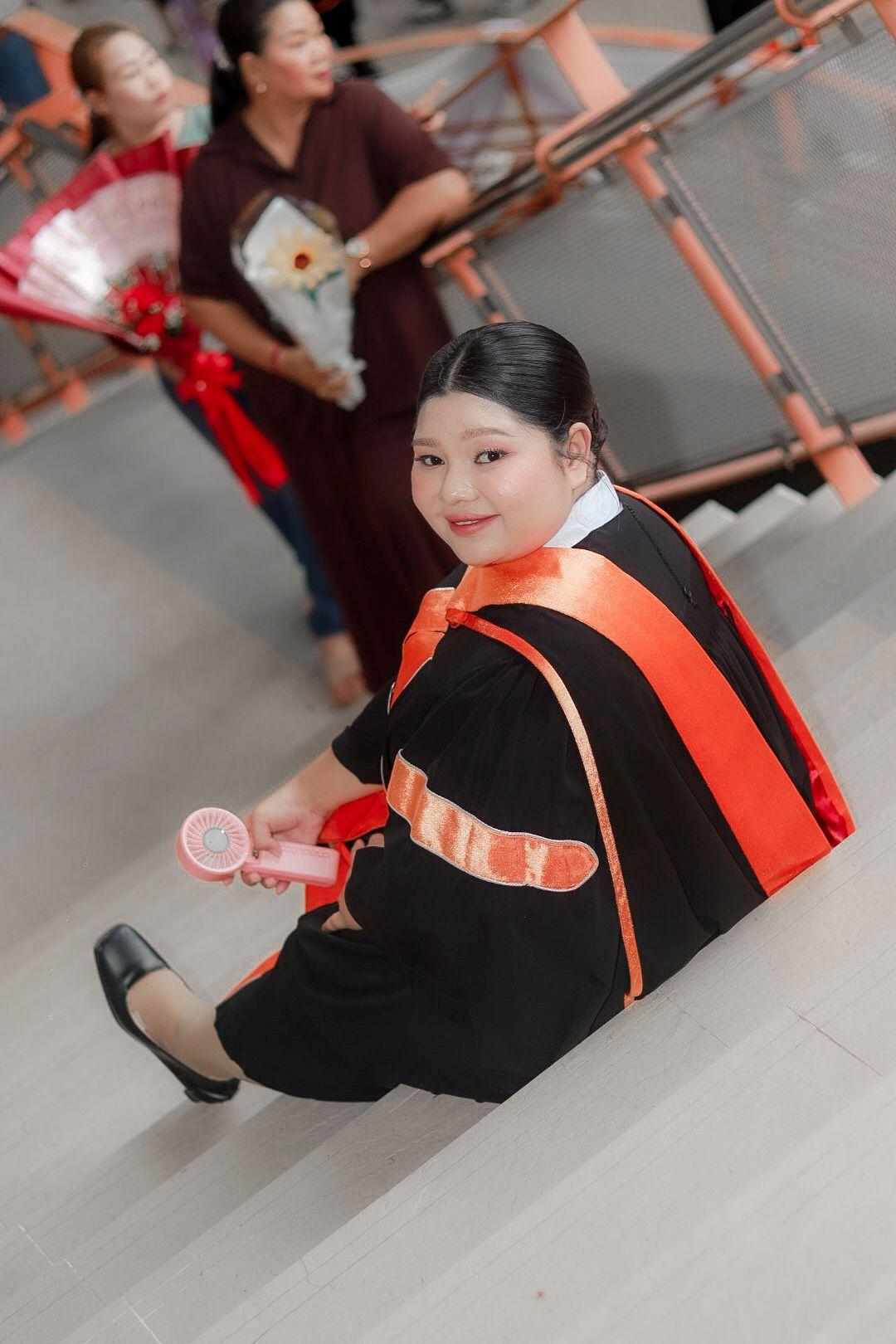 ผลงานรับปริญญา โดย Clover Studio ภาพที่ 14