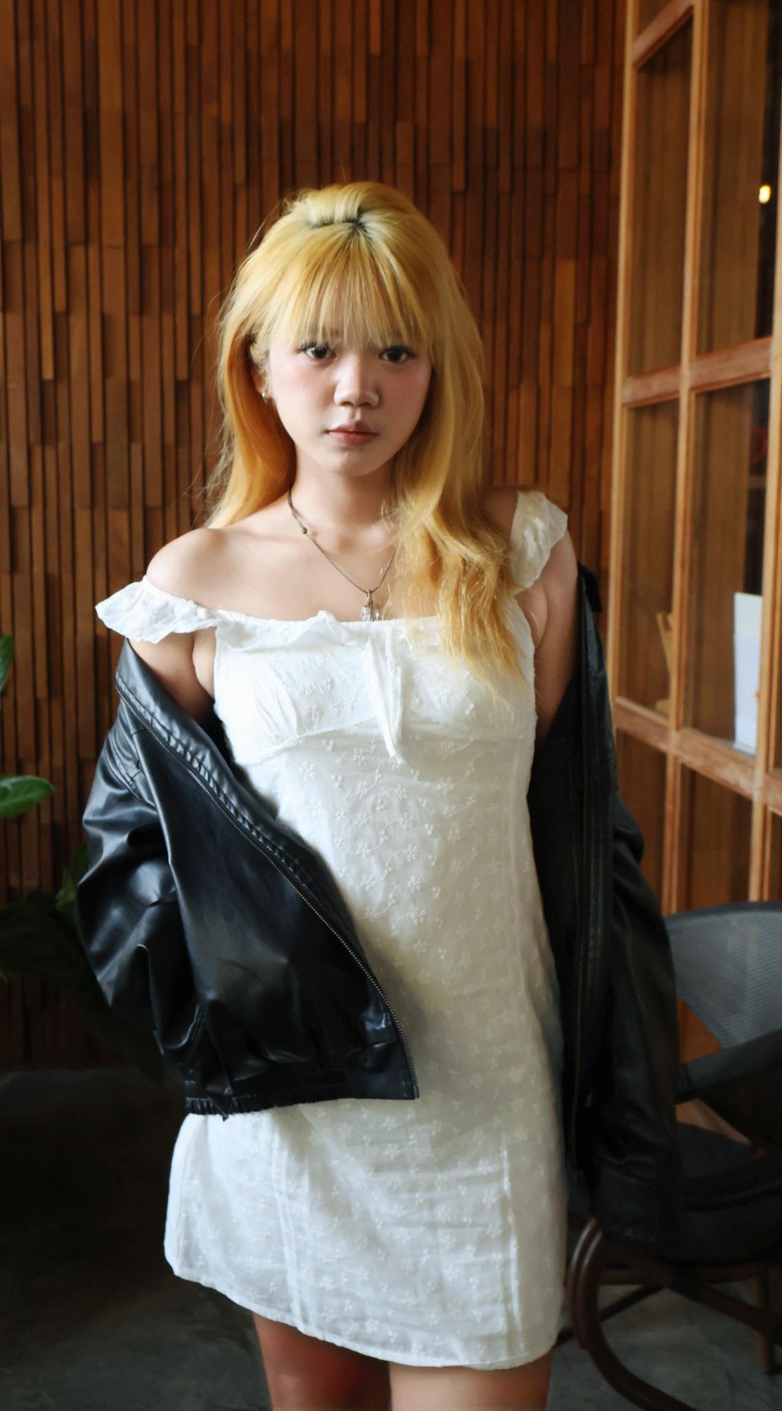 ผลงานรับปริญญา โดย Kla ภาพที่ 2