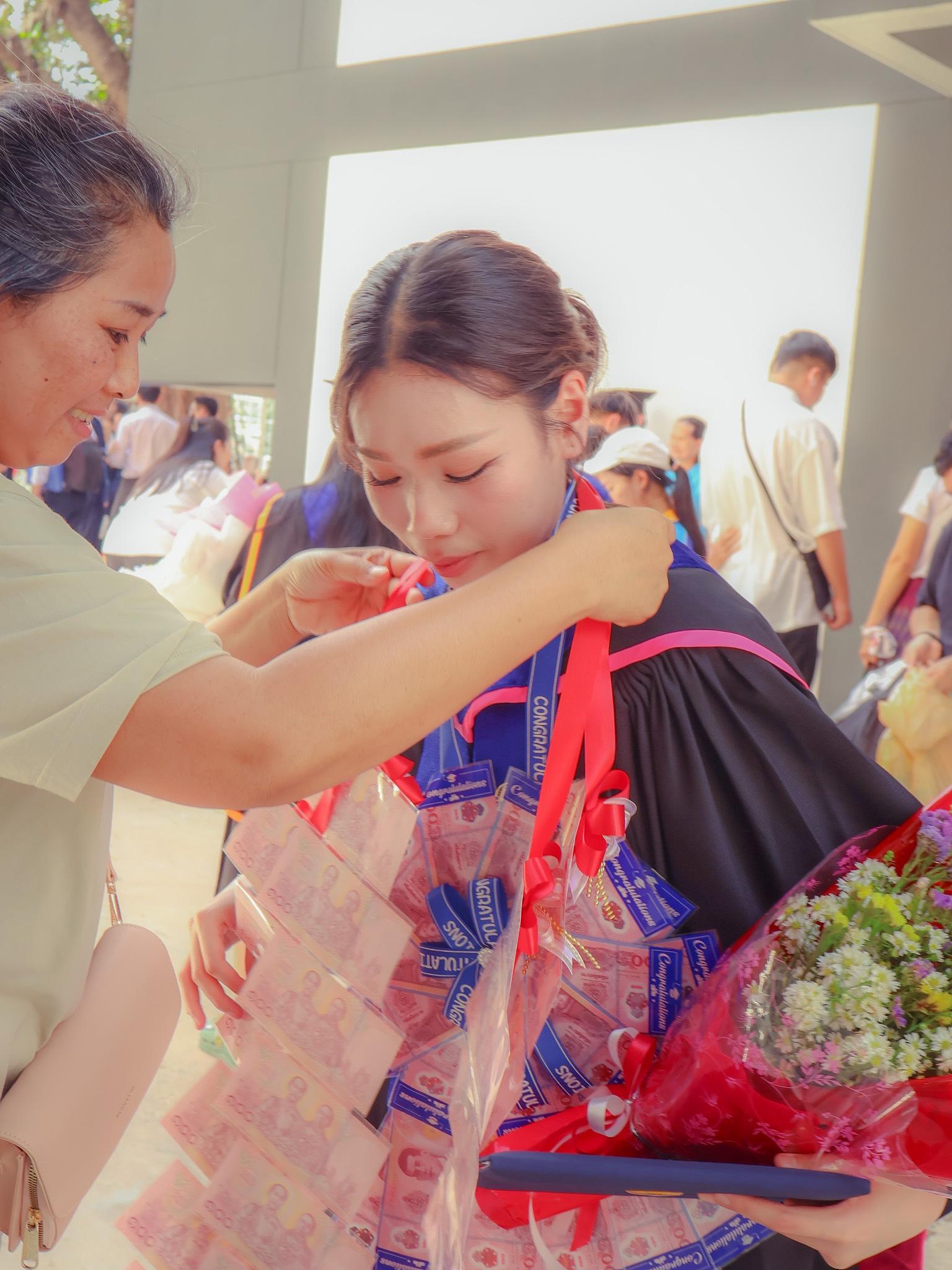 ผลงานรับปริญญา วิทยาลัยเซนต์หลุยส์ โดย Kla ภาพที่ 3