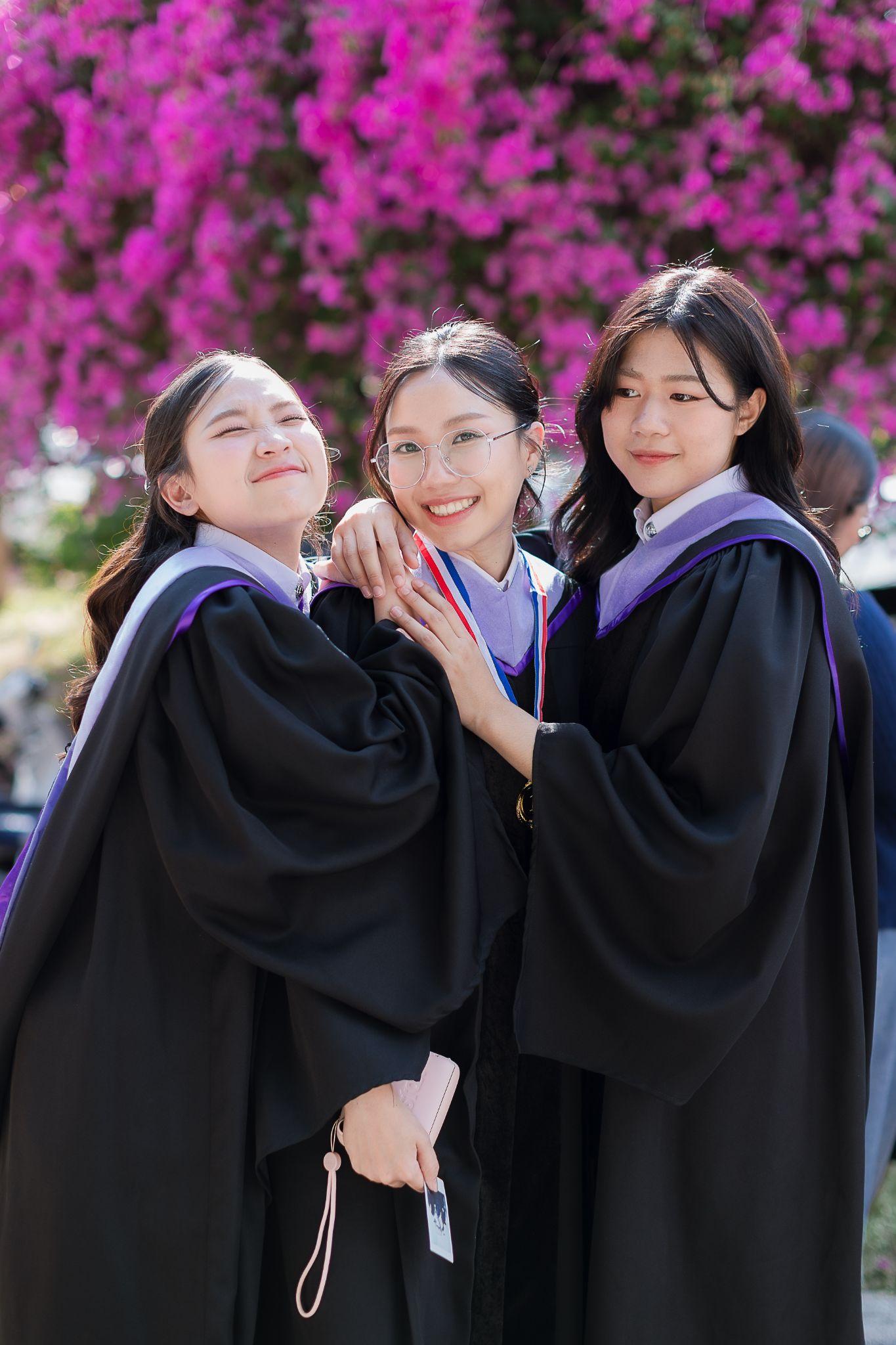 ผลงานรับปริญญา มหาวิทยาลัยเชียงใหม่ โดย PixelPond ภาพที่ 14