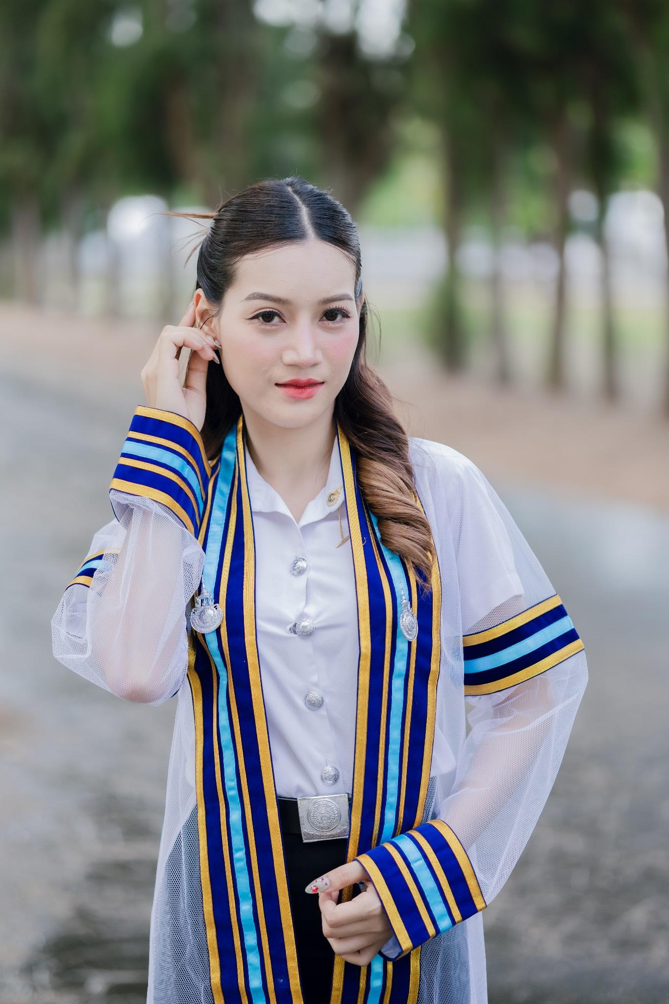 ผลงานรับปริญญา มหาวิทยาลัยเทคโนโลยีราชมงคลรัตนโกสินทร์ โดย S.P.Photographer ภาพที่ 8