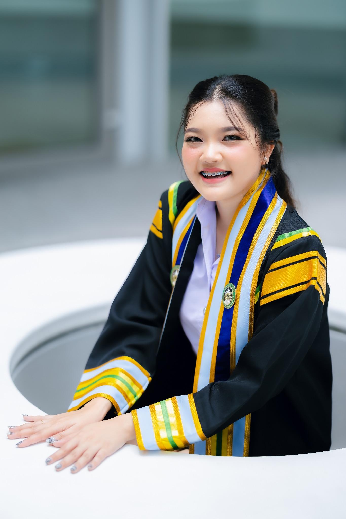 ผลงานรับปริญญา โดย S.P.Photographer ภาพที่ 6