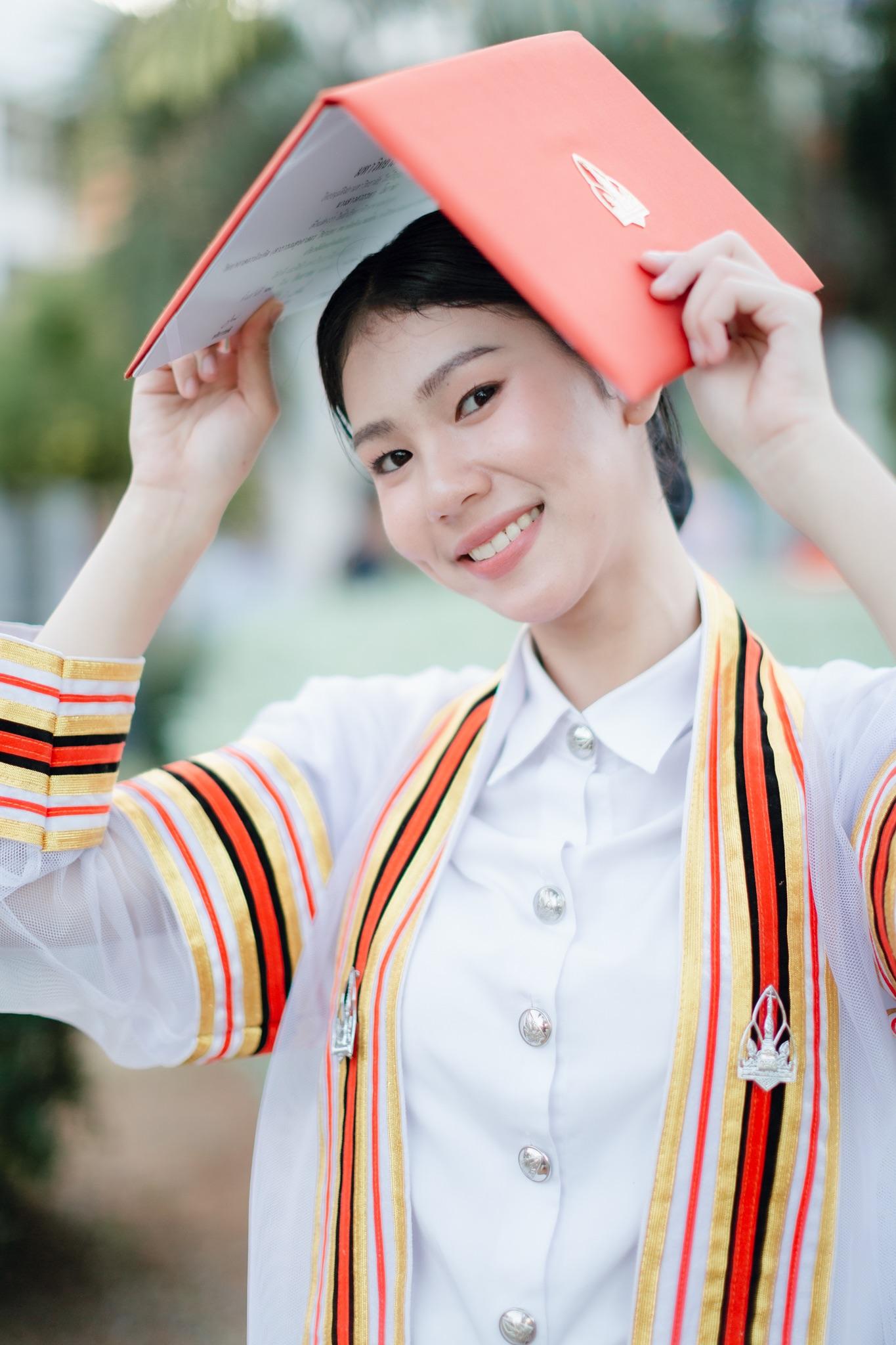 ผลงานรับปริญญา มหาวิทยาลัยขอนแก่น โดย Knp.Gallery ภาพที่ 6
