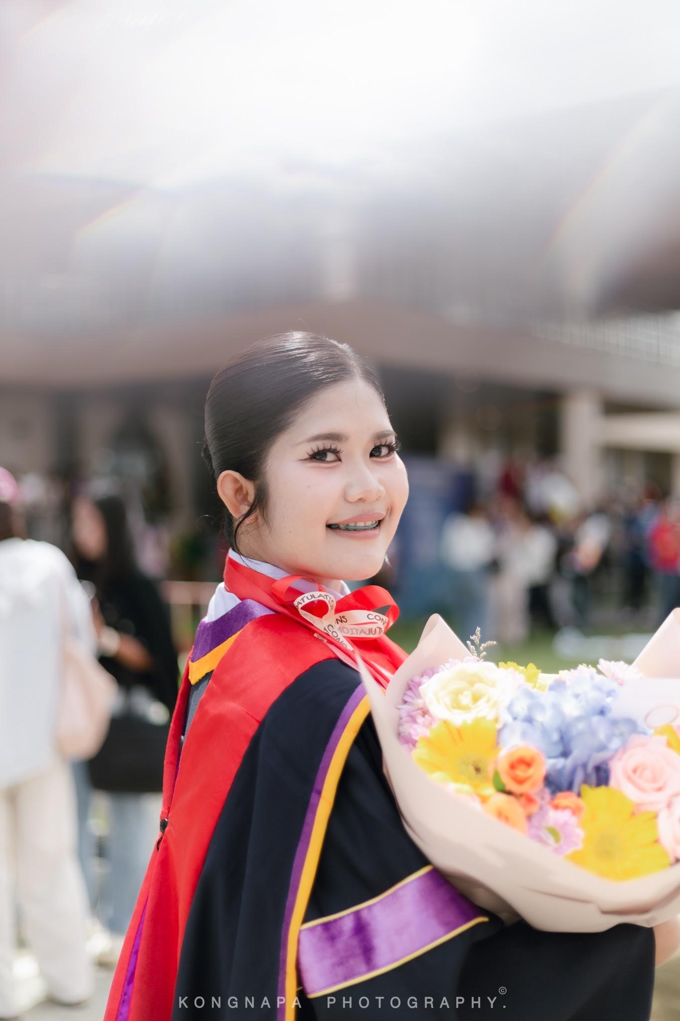 ผลงานรับปริญญา มหาวิทยาลัยราชภัฏบุรีรัมย์ โดย Knp.Gallery ภาพที่ 3