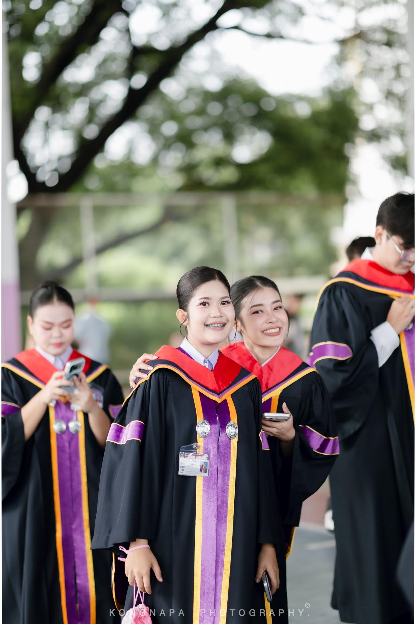 ผลงานรับปริญญา มหาวิทยาลัยราชภัฏบุรีรัมย์ โดย Knp.Gallery ภาพที่ 13
