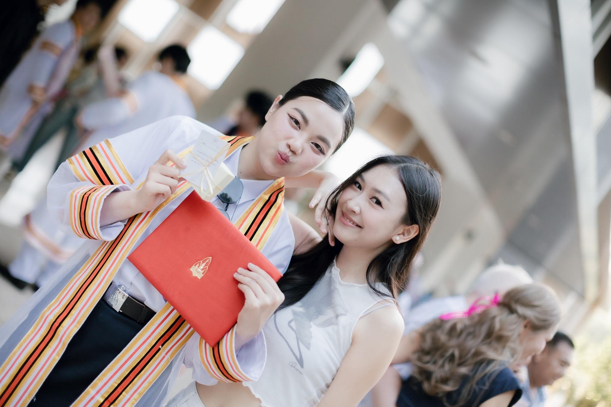 ผลงานรับปริญญา มหาวิทยาลัยขอนแก่น โดย Knp.Gallery ภาพที่ 5