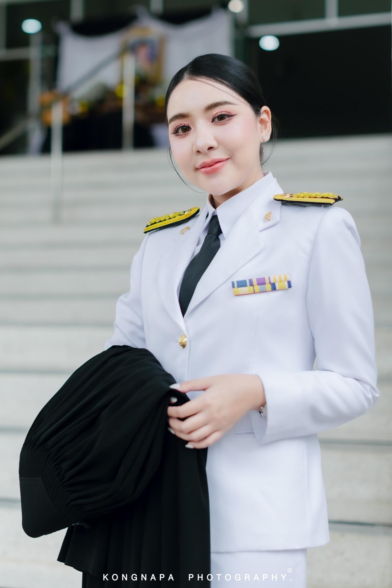 ผลงานรับปริญญา มหาวิทยาลัยราชภัฏมหาสารคาม โดย Knp.Gallery ภาพที่ 2