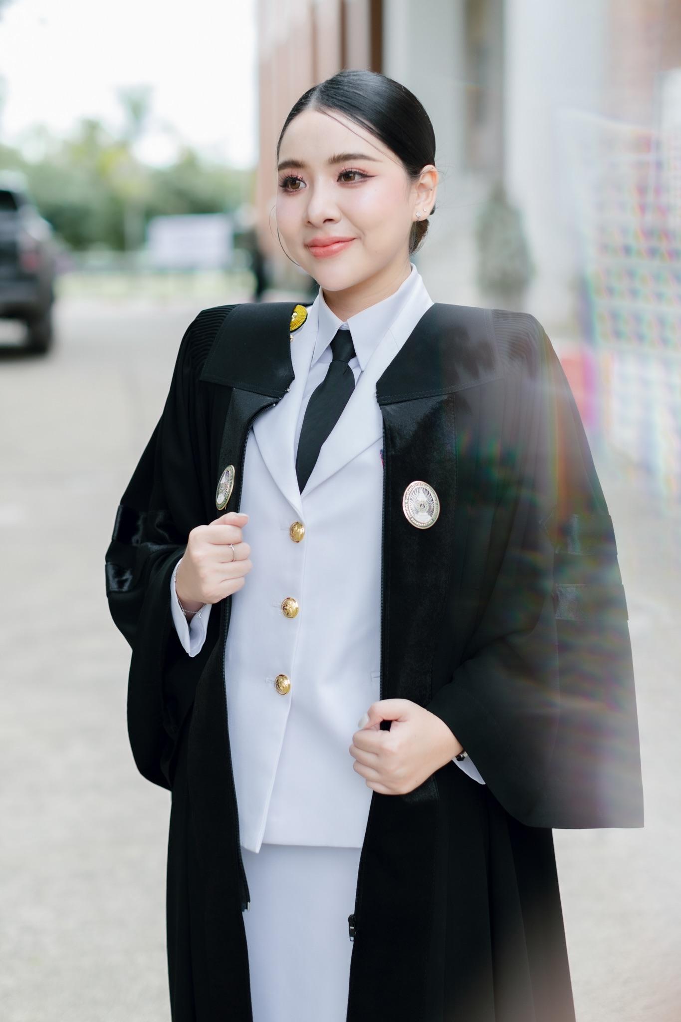ผลงานรับปริญญา มหาวิทยาลัยราชภัฏมหาสารคาม โดย Knp.Gallery ภาพที่ 3