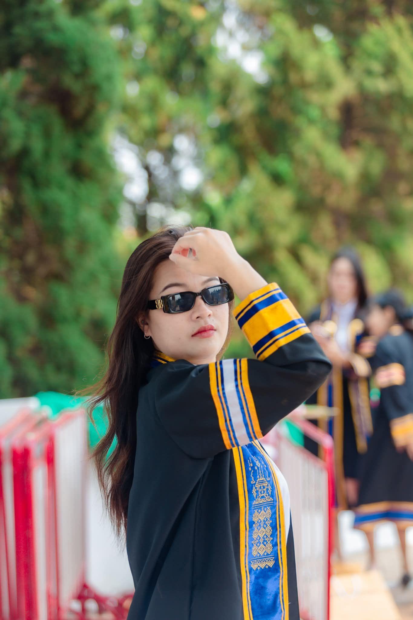 ผลงานรับปริญญา มหาวิทยาลัยราชภัฏสกลนคร โดย นิวถ่ายรูปให้หน่อย ภาพที่ 9