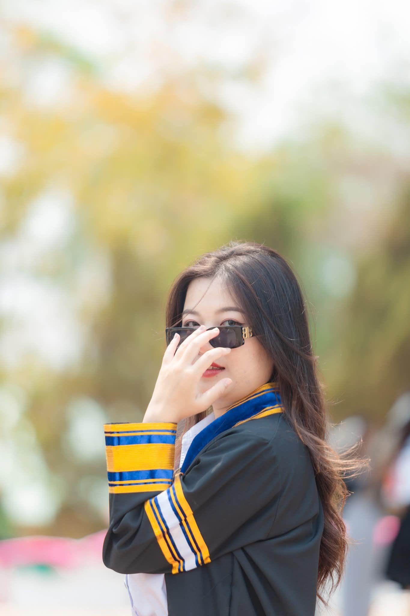 ผลงานรับปริญญา มหาวิทยาลัยราชภัฏสกลนคร โดย นิวถ่ายรูปให้หน่อย ภาพที่ 13